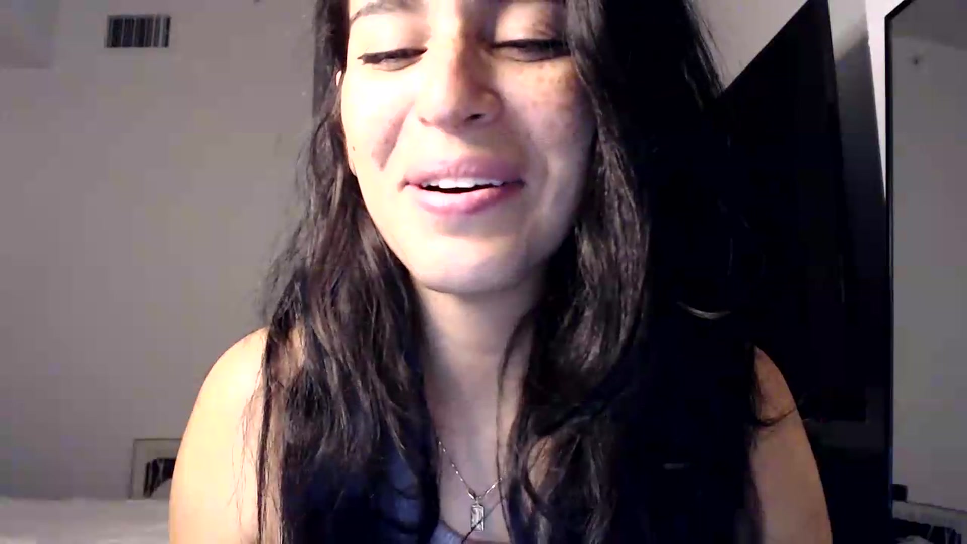 Gallery image thumbnail from FreckledPoni's myfreecams stream on, 06/07/2026, 06:49 image 15 of 20
