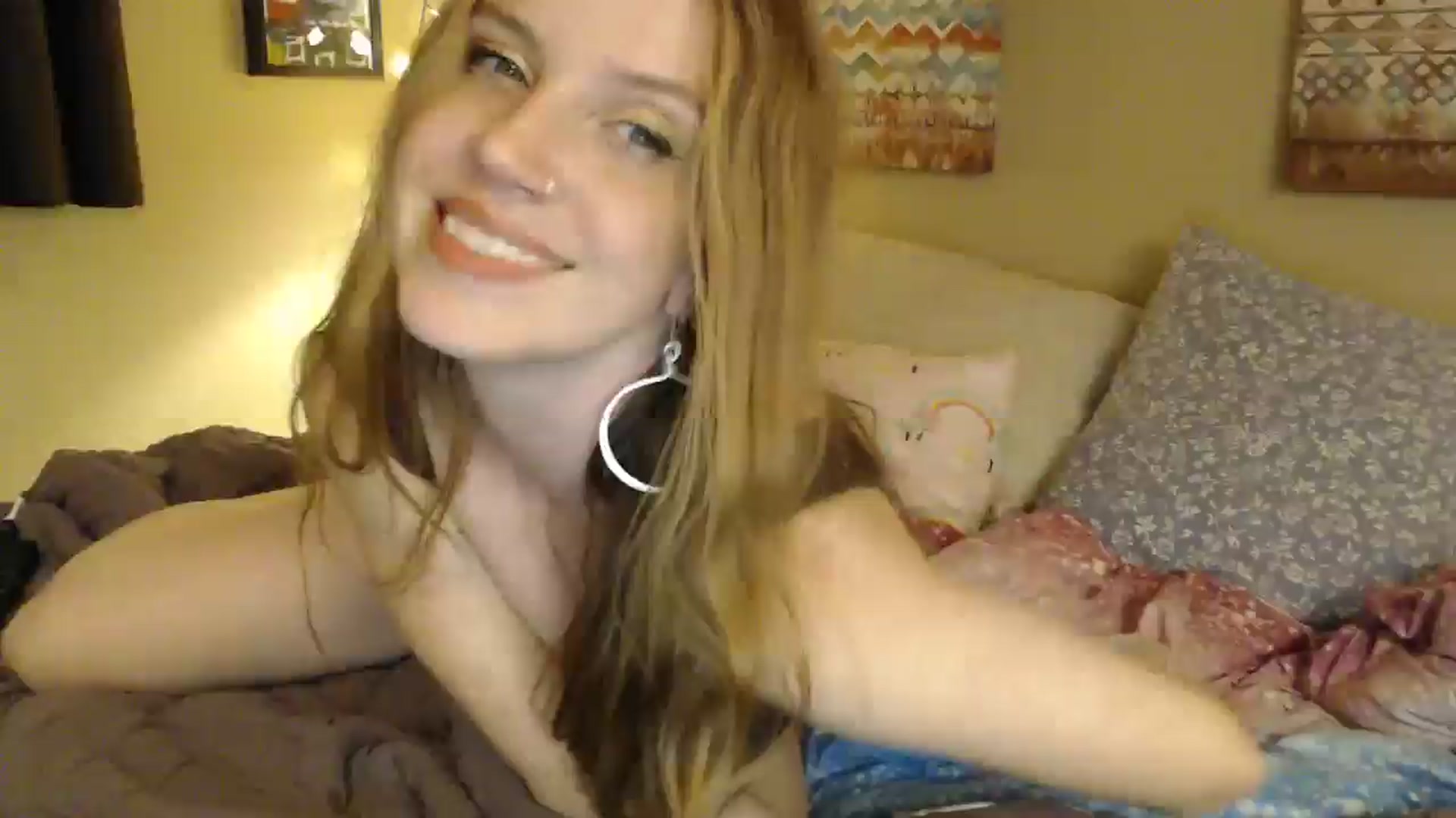 Gallery image thumbnail from Freckles___'s myfreecams stream on, 01/26/2025, 08:08 image 4 of 20