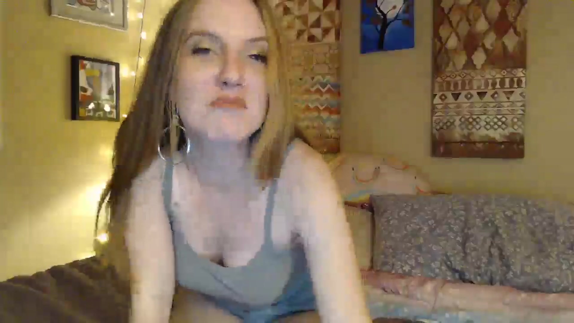 Gallery image thumbnail from Freckles___'s myfreecams stream on, 01/28/2025, 05:22 image 11 of 20