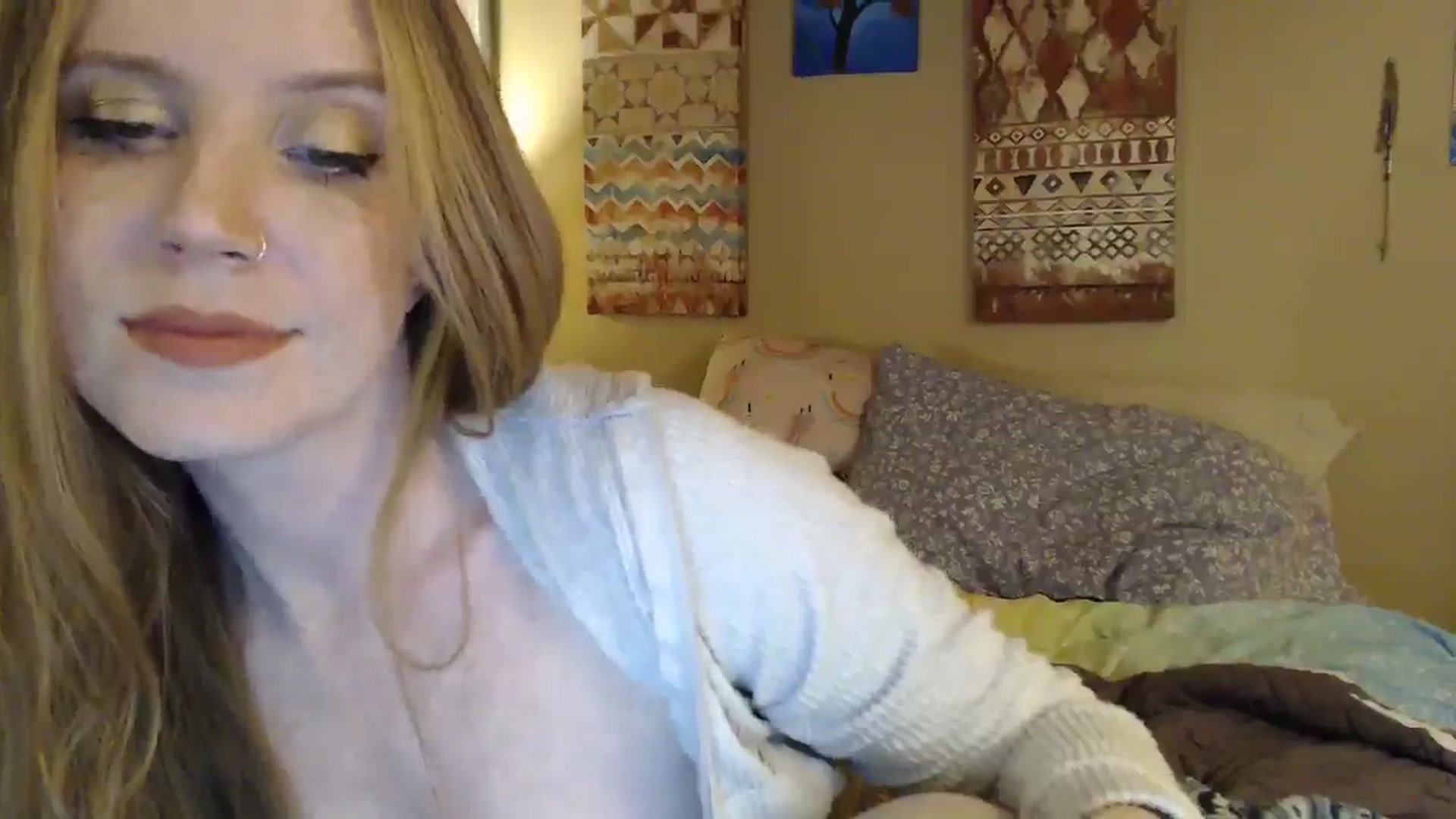 Gallery image thumbnail from Freckles___'s myfreecams stream on, 02/10/2025, 03:37 image 19 of 20