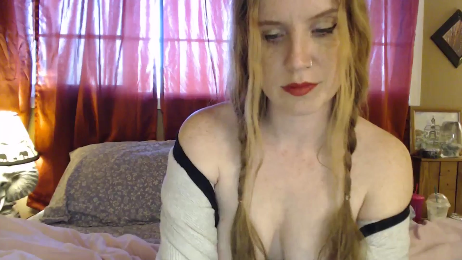 Gallery image thumbnail from Freckles___'s myfreecams stream on, 04/18/2025, 17:03 image 10 of 20