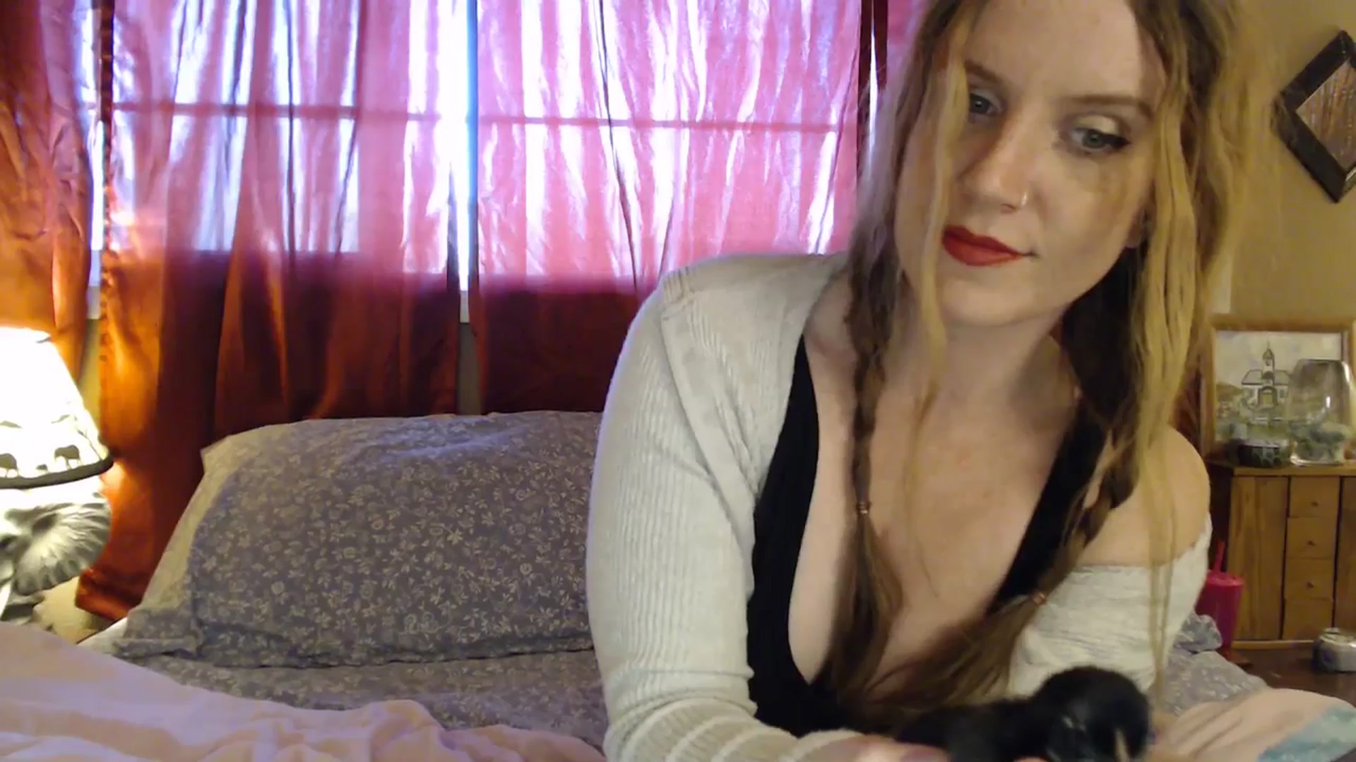 Gallery image thumbnail from Freckles___'s myfreecams stream on, 04/18/2025, 17:03 image 16 of 20