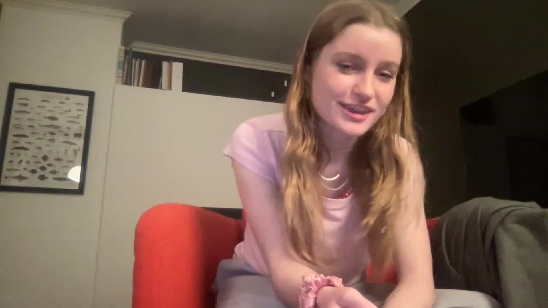 Gallery image thumbnail from FrecklyTaylor's myfreecams stream on, 02/01/2023, 17:12 image 6 of 20