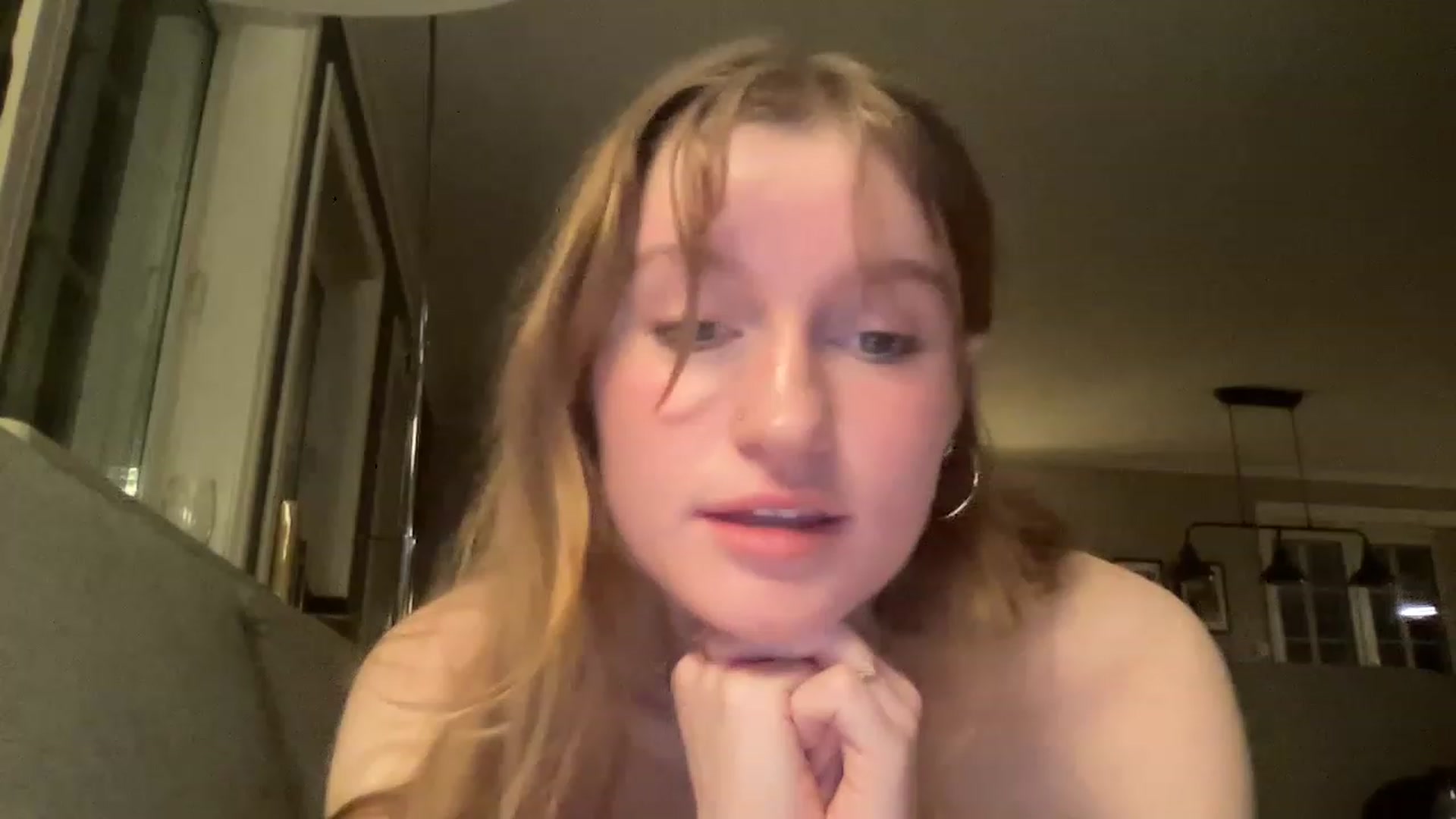 Gallery image thumbnail from FrecklyTaylor's myfreecams stream on, 02/07/2023, 17:54 image 12 of 20