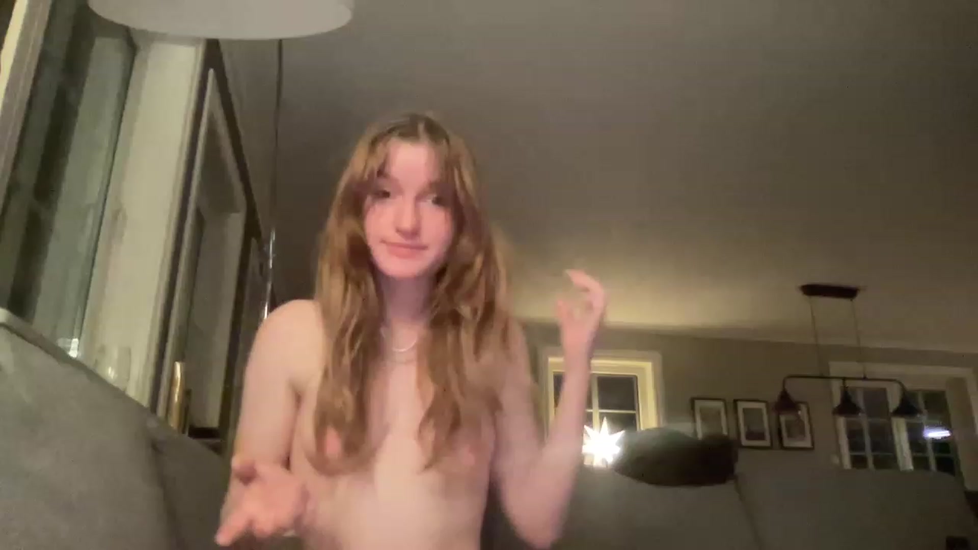 Gallery image thumbnail from FrecklyTaylor's myfreecams stream on, 02/07/2023, 17:54 image 19 of 20