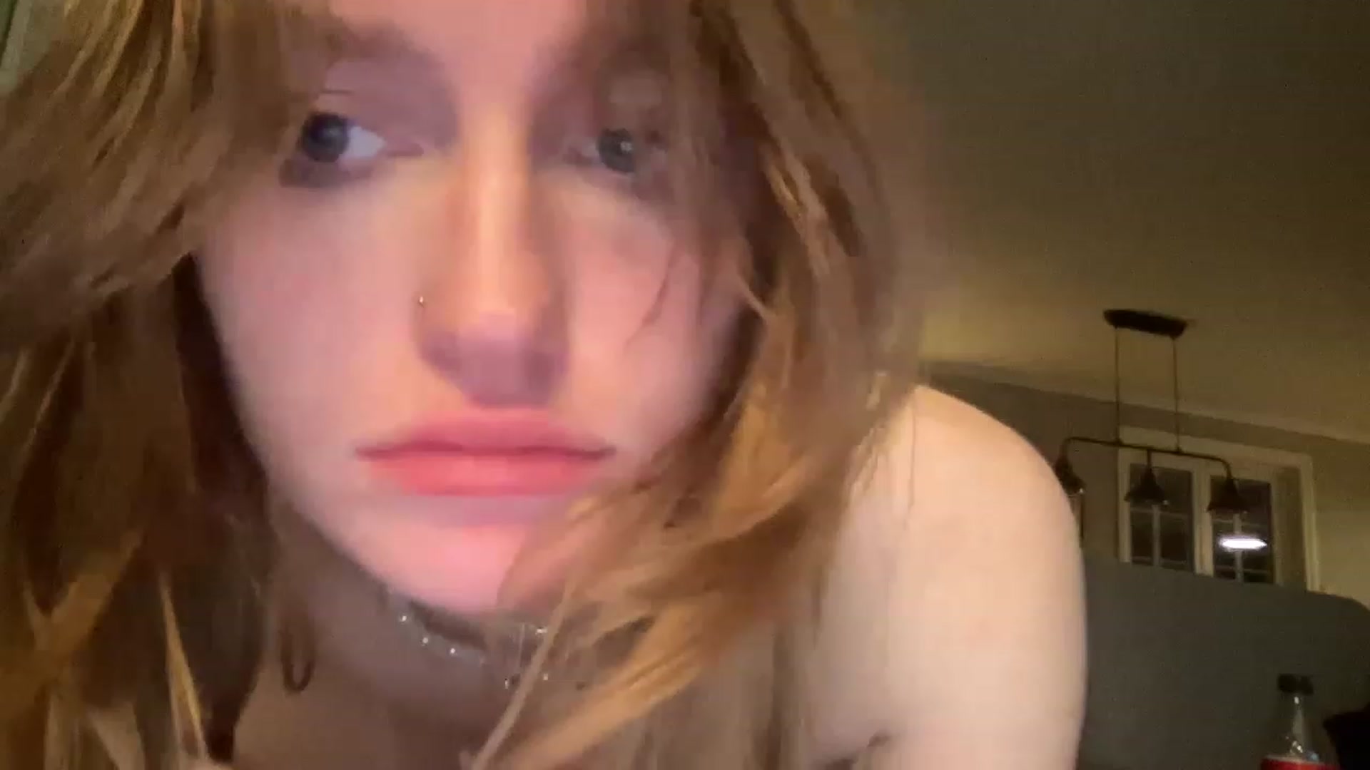 Gallery image thumbnail from FrecklyTaylor's myfreecams stream on, 02/17/2023, 23:32 image 3 of 20