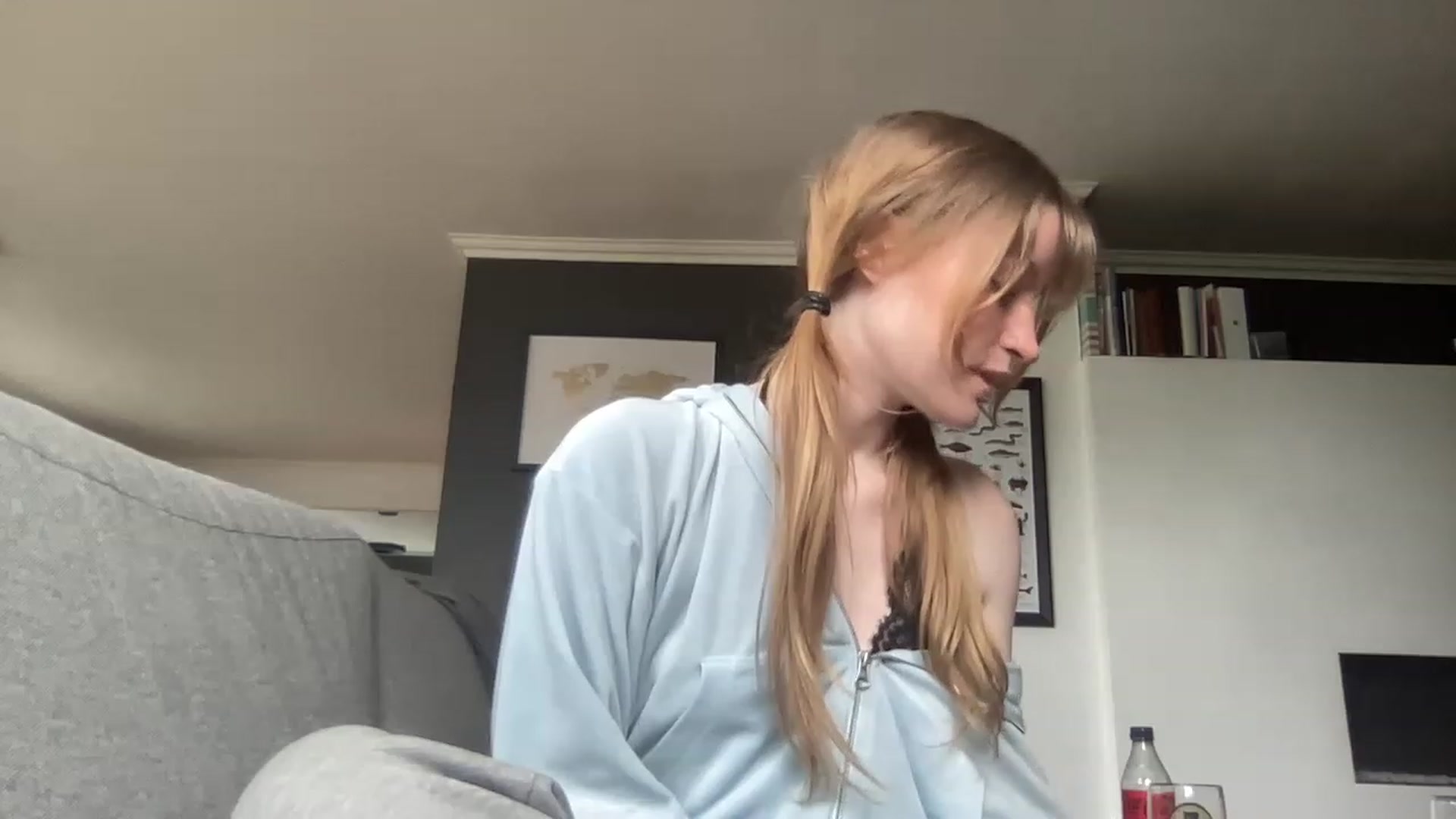 Gallery image thumbnail from FrecklyTaylor's myfreecams stream on, 05/26/2023, 15:31 image 13 of 20