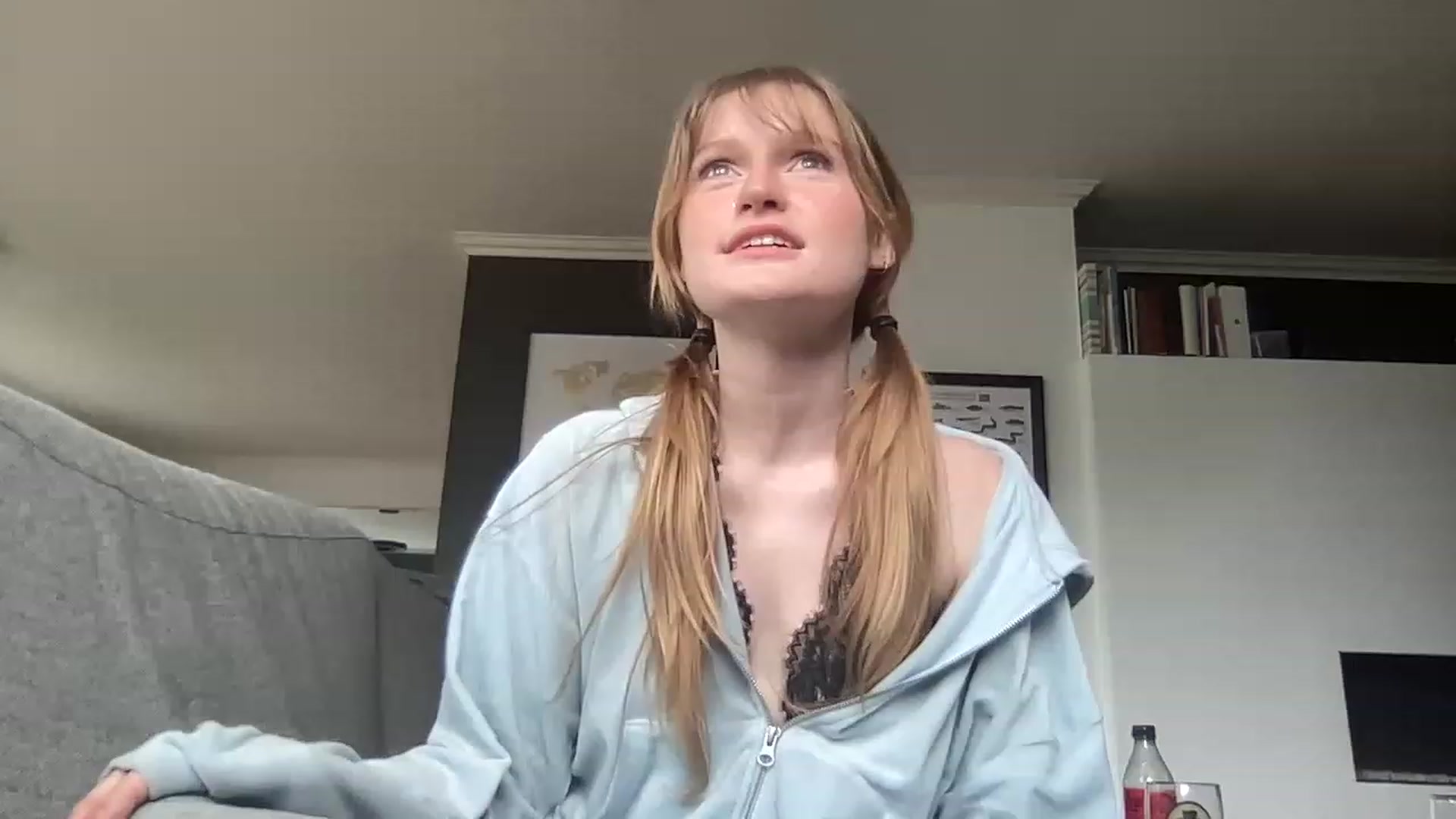 Gallery image thumbnail from FrecklyTaylor's myfreecams stream on, 05/26/2023, 15:31 image 1 of 20