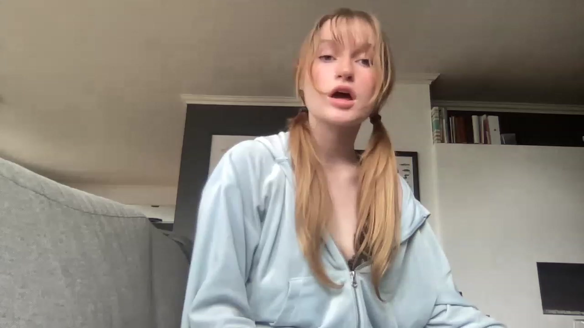 Gallery image thumbnail from FrecklyTaylor's myfreecams stream on, 05/26/2023, 15:31 image 10 of 20