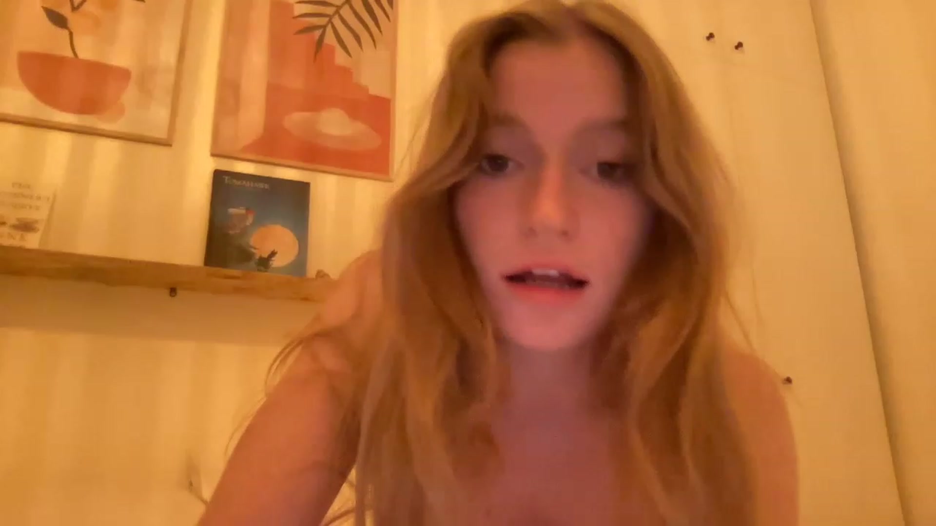 Gallery image thumbnail from FrecklyTaylor's myfreecams stream on, 06/27/2023, 20:21 image 10 of 20
