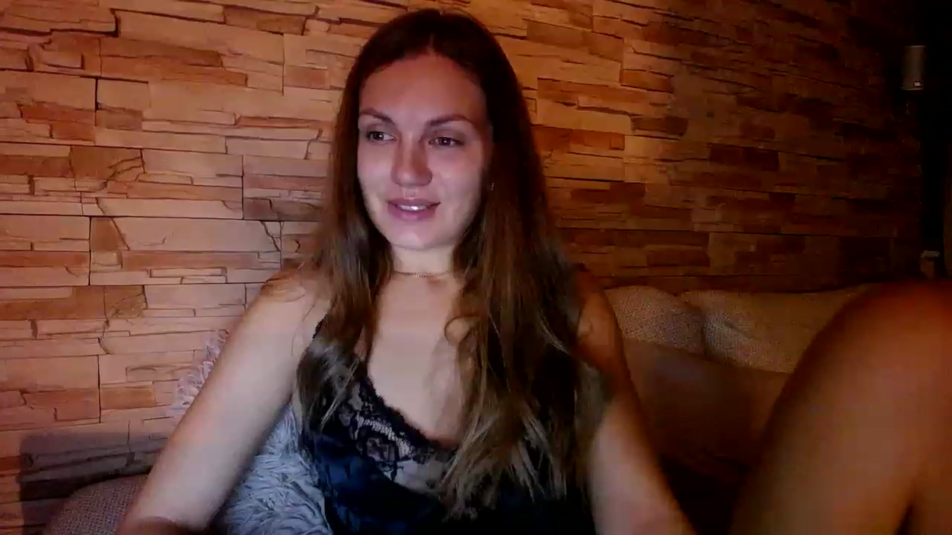 Gallery image thumbnail from Free_Love's myfreecams stream on, 01/01/2023, 23:09 image 3 of 20