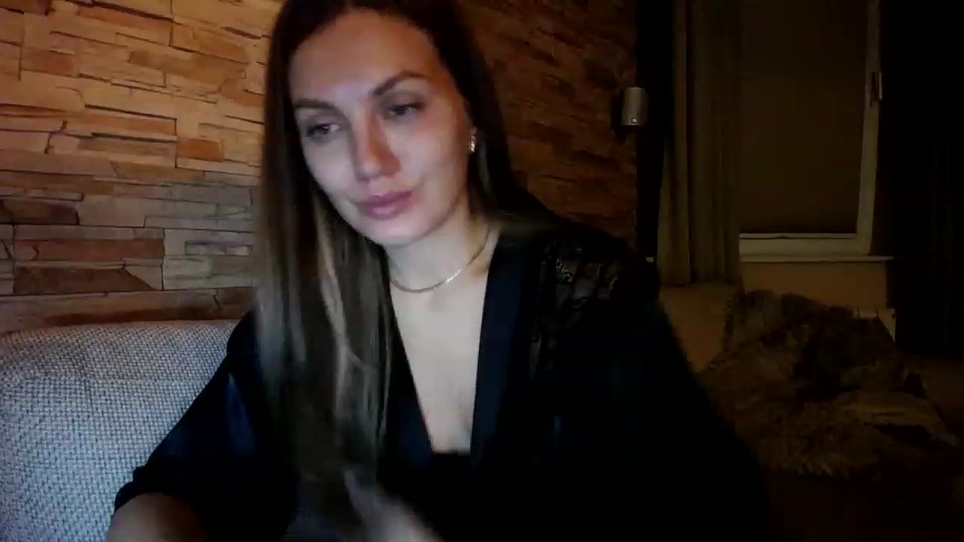 Gallery image thumbnail from Free_Love's myfreecams stream on, 01/05/2023, 21:43 image 12 of 20