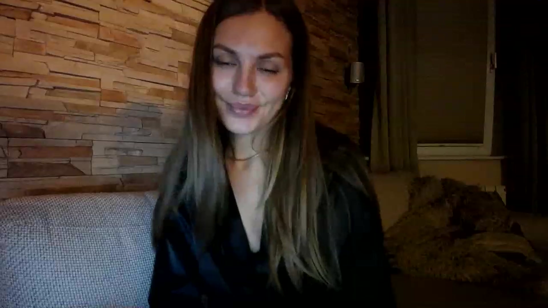 Gallery image thumbnail from Free_Love's myfreecams stream on, 01/05/2023, 21:43 image 9 of 20