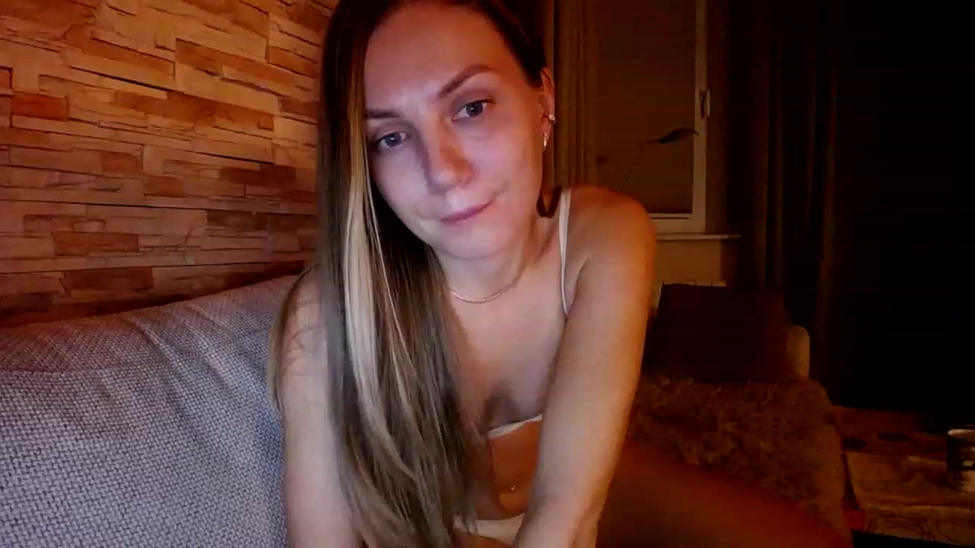 Gallery image thumbnail from Free_Love's myfreecams stream on, 01/18/2023, 21:22 image 19 of 20