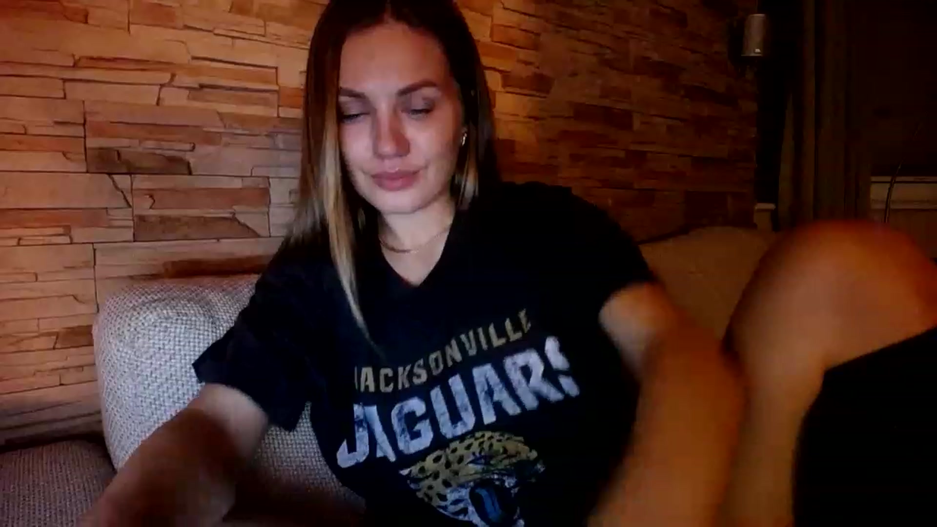 Gallery image thumbnail from Free_Love's myfreecams stream on, 02/01/2023, 21:15 image 6 of 20