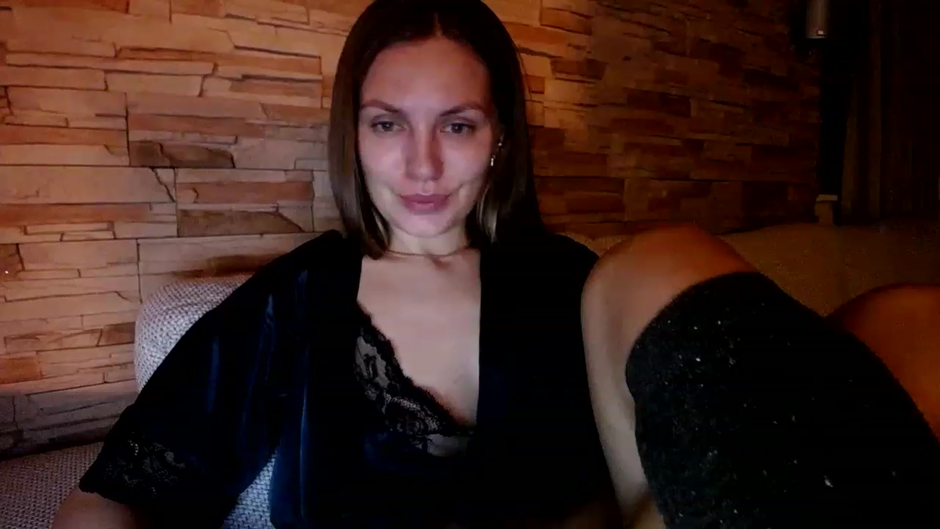 Gallery image thumbnail from Free_Love's myfreecams stream on, 02/06/2023, 22:26 image 12 of 20