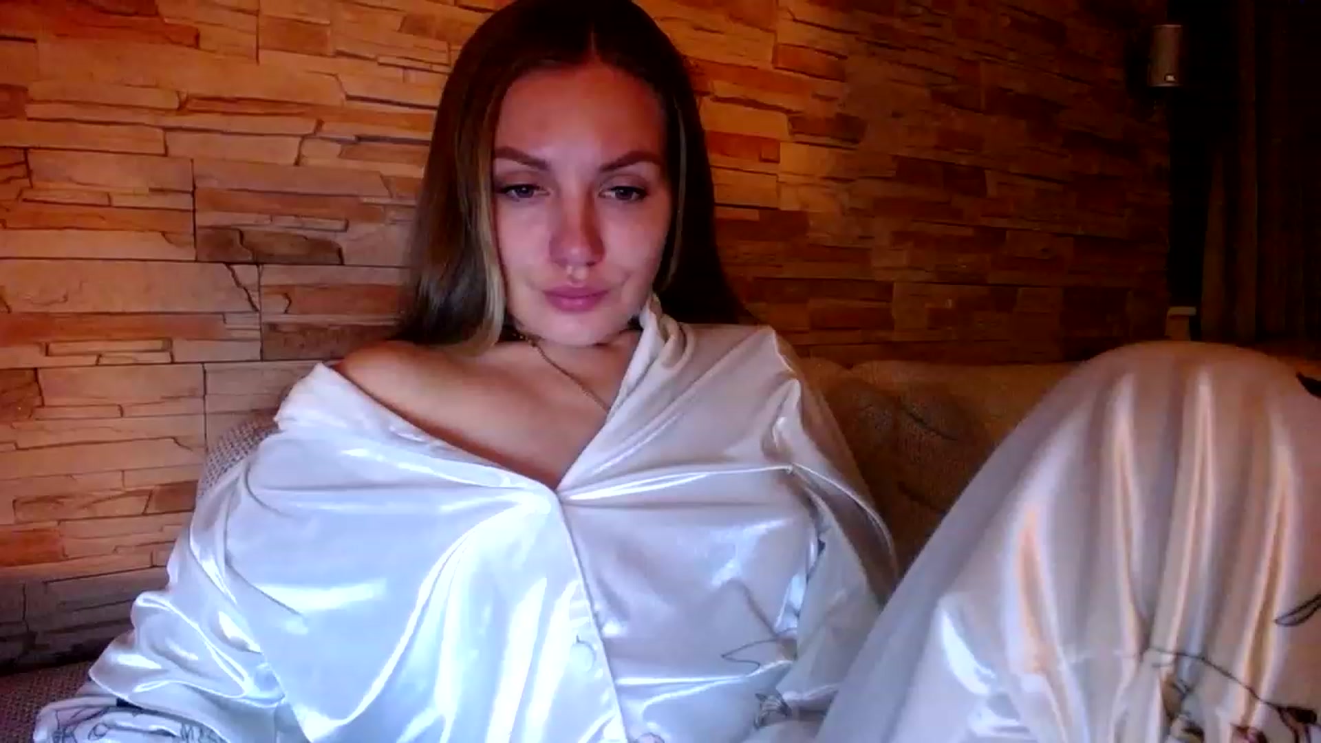 Gallery image thumbnail from Free_Love's myfreecams stream on, 02/11/2023, 22:44 image 17 of 20