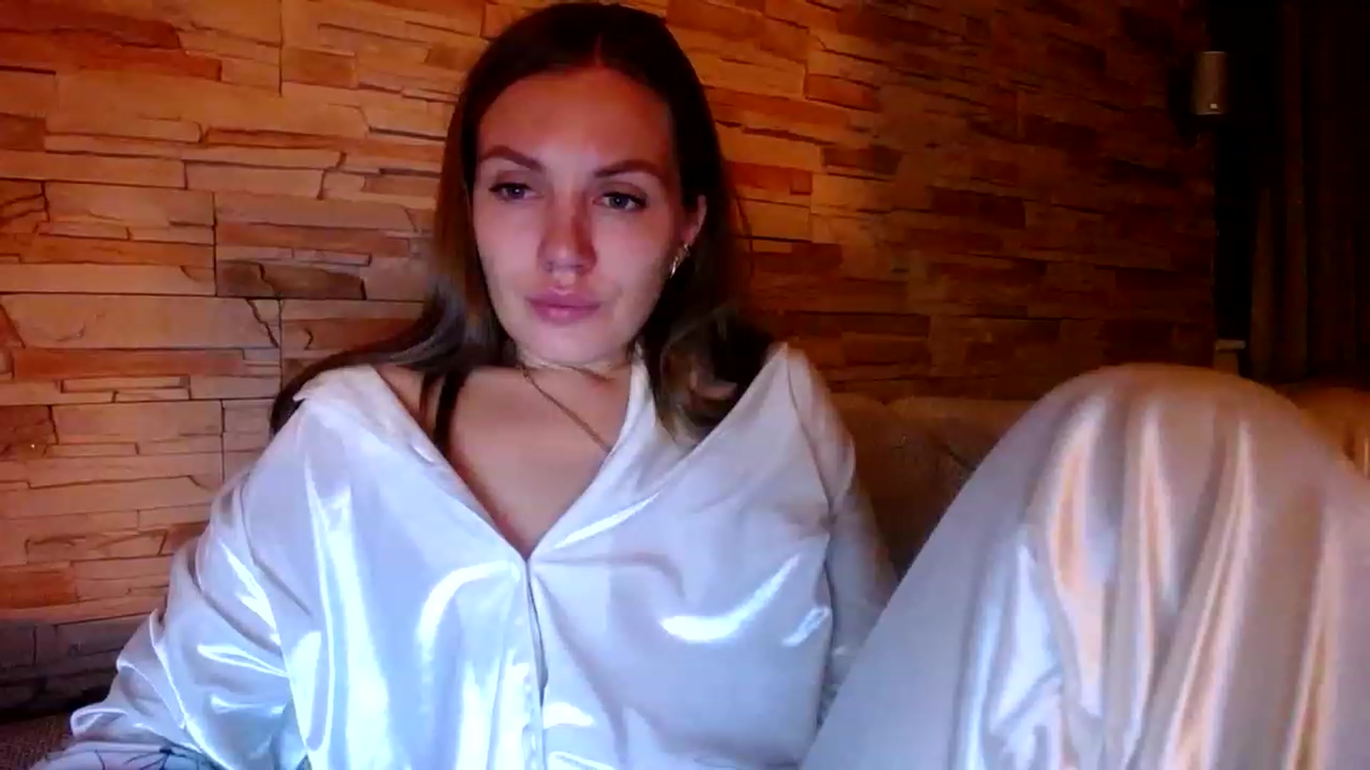 Gallery image thumbnail from Free_Love's myfreecams stream on, 02/11/2023, 22:44 image 8 of 20