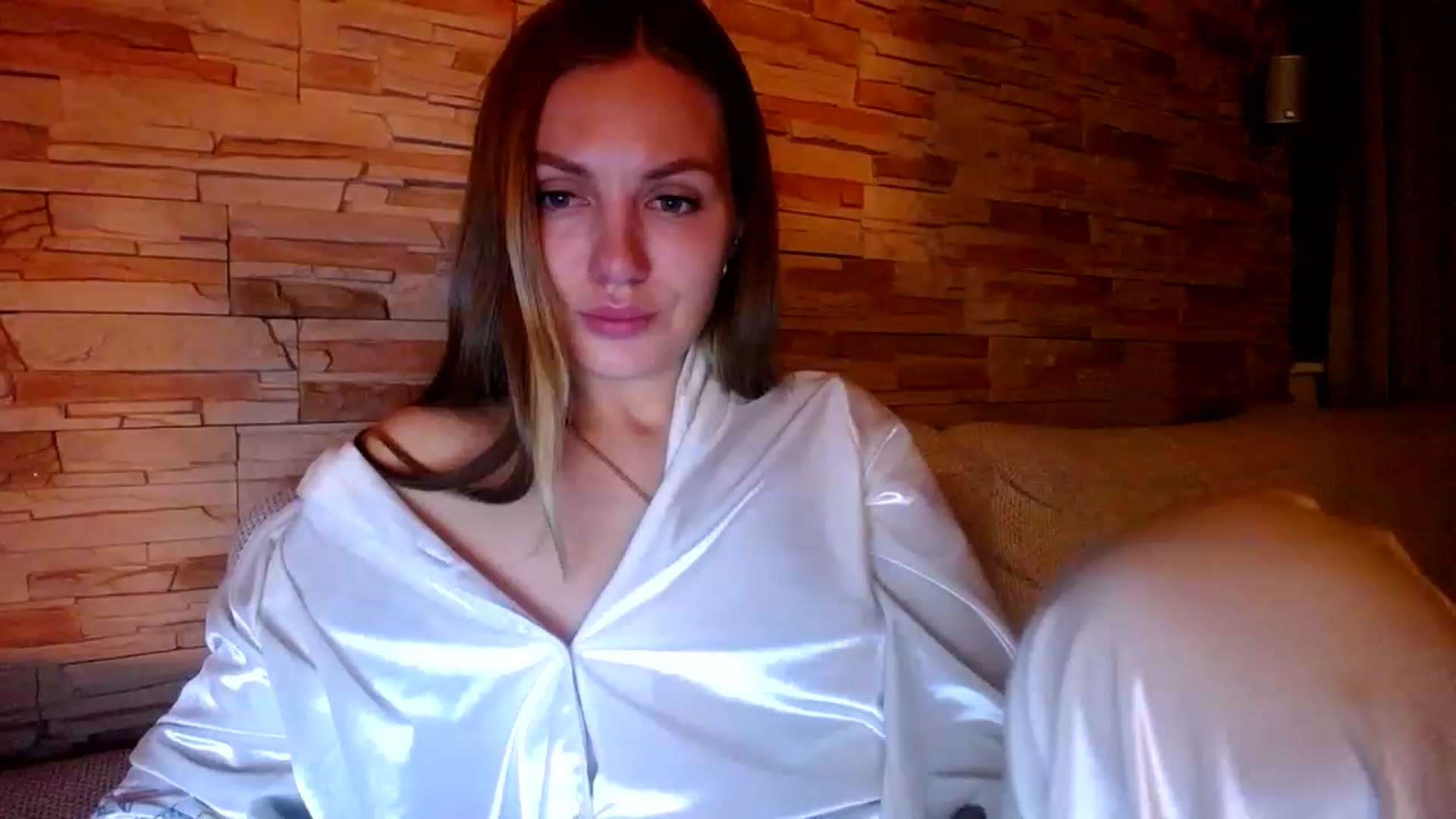 Gallery image thumbnail from Free_Love's myfreecams stream on, 02/11/2023, 22:44 image 4 of 20