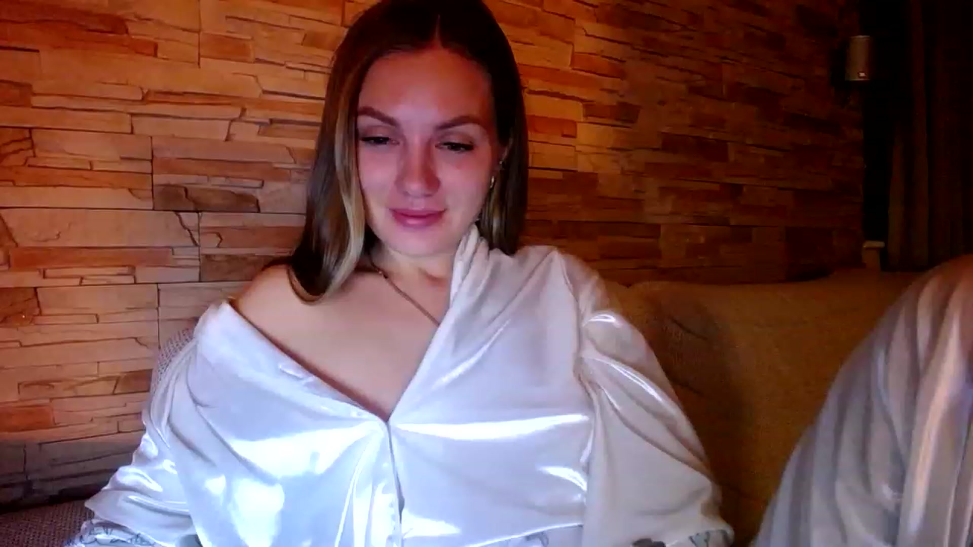 Gallery image thumbnail from Free_Love's myfreecams stream on, 02/11/2023, 22:44 image 2 of 20
