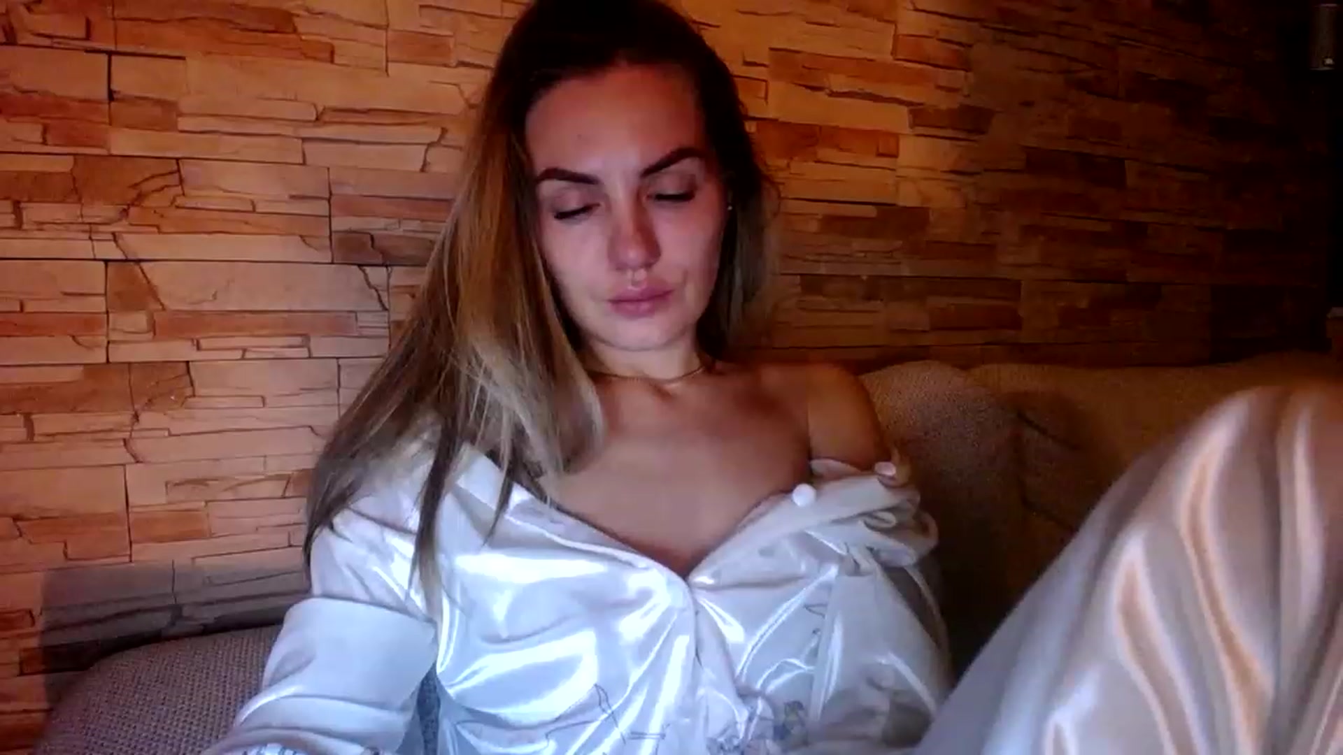 Gallery image thumbnail from Free_Love's myfreecams stream on, 02/12/2023, 22:13 image 5 of 20