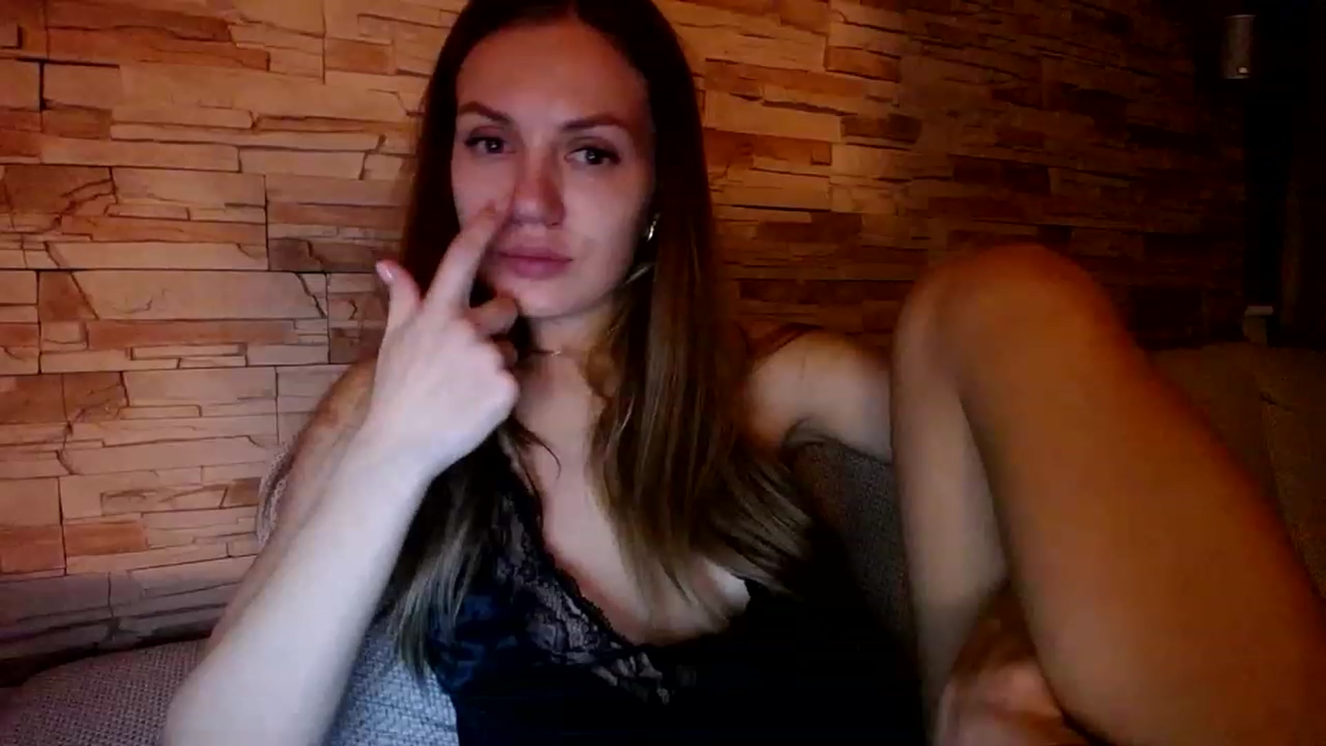 Gallery image thumbnail from Free_Love's myfreecams stream on, 02/28/2023, 22:44 image 8 of 20