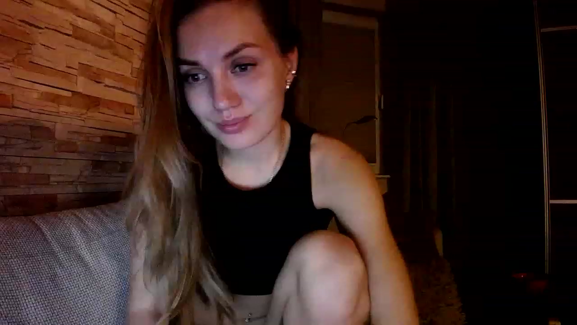 Gallery image thumbnail from Free_Love's myfreecams stream on, 03/06/2023, 23:01 image 3 of 20