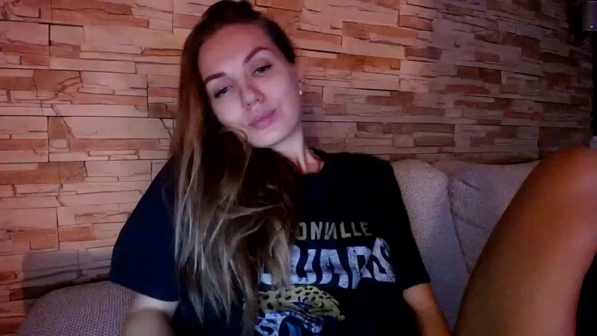 Gallery image thumbnail from Free_Love's myfreecams stream on, 03/07/2023, 21:44 image 8 of 20