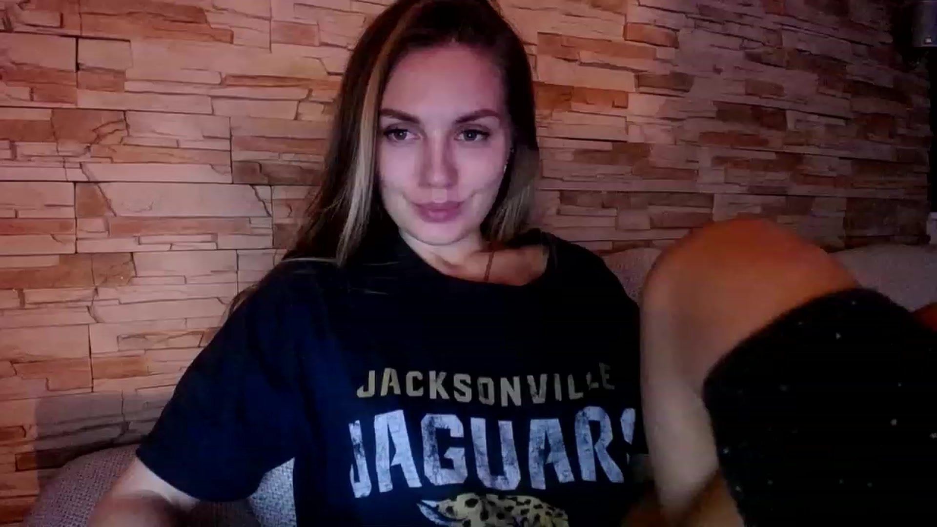 Gallery image thumbnail from Free_Love's myfreecams stream on, 03/07/2023, 21:44 image 4 of 20