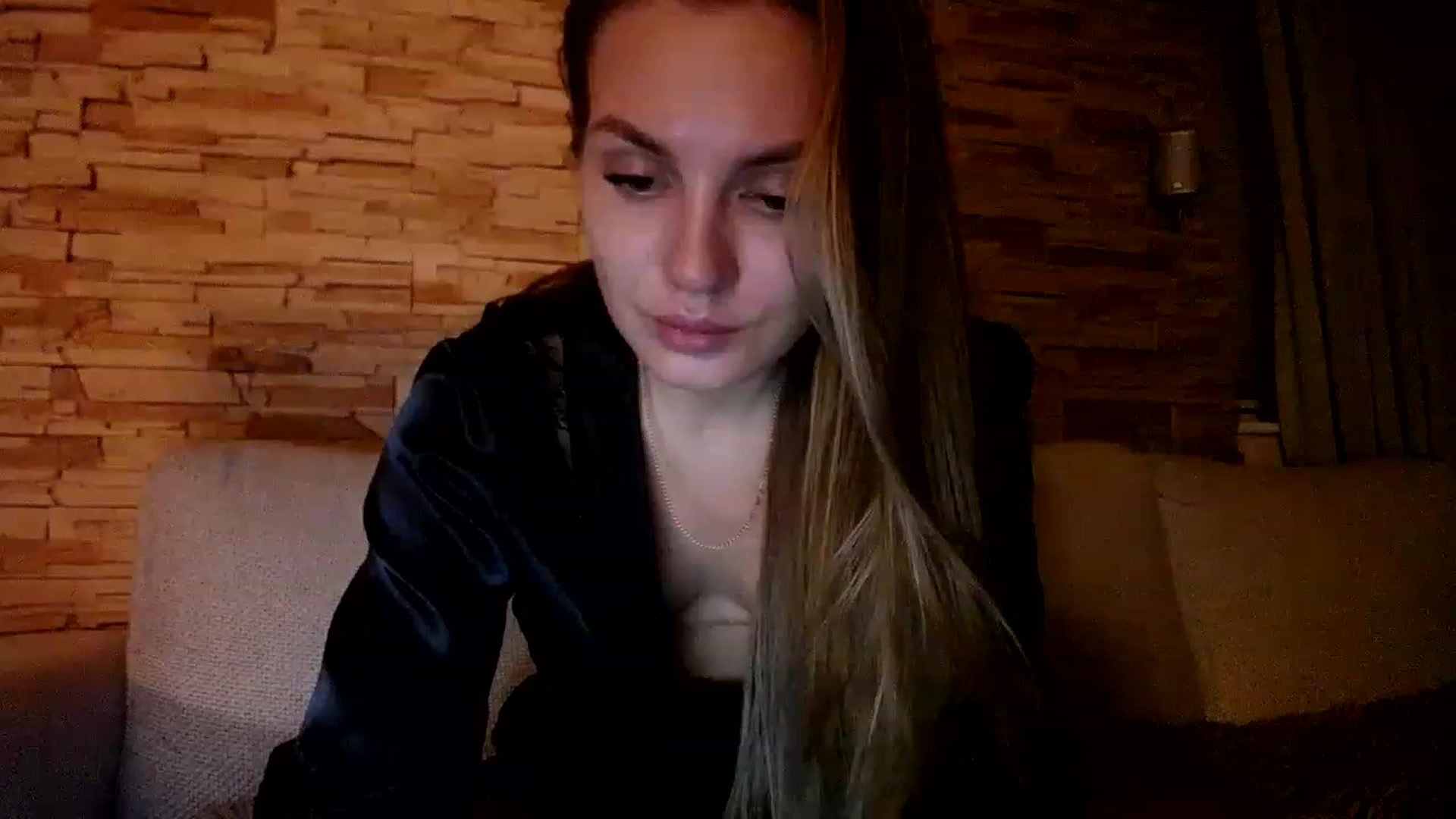 Gallery image thumbnail from Free_Love's myfreecams stream on, 03/09/2023, 22:44 image 10 of 20