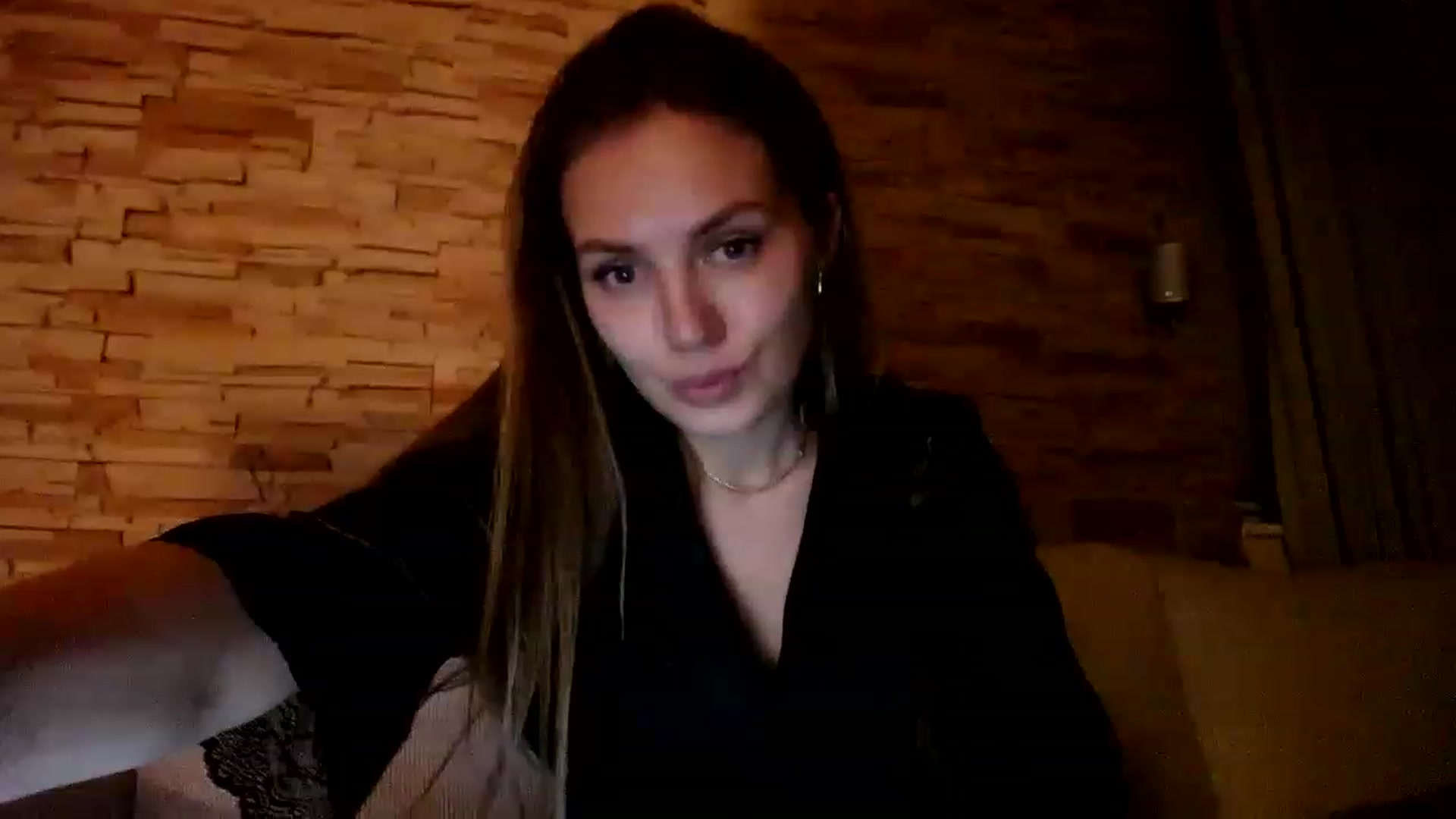 Gallery image thumbnail from Free_Love's myfreecams stream on, 03/09/2023, 22:44 image 15 of 20