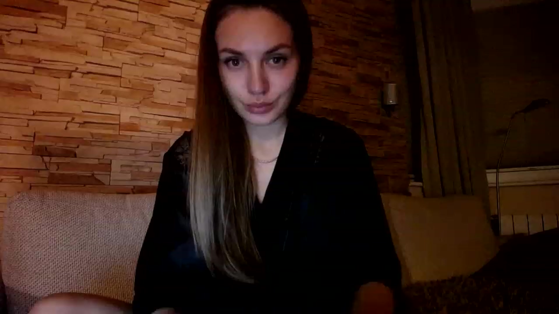 Gallery image thumbnail from Free_Love's myfreecams stream on, 03/11/2023, 23:18 image 10 of 20