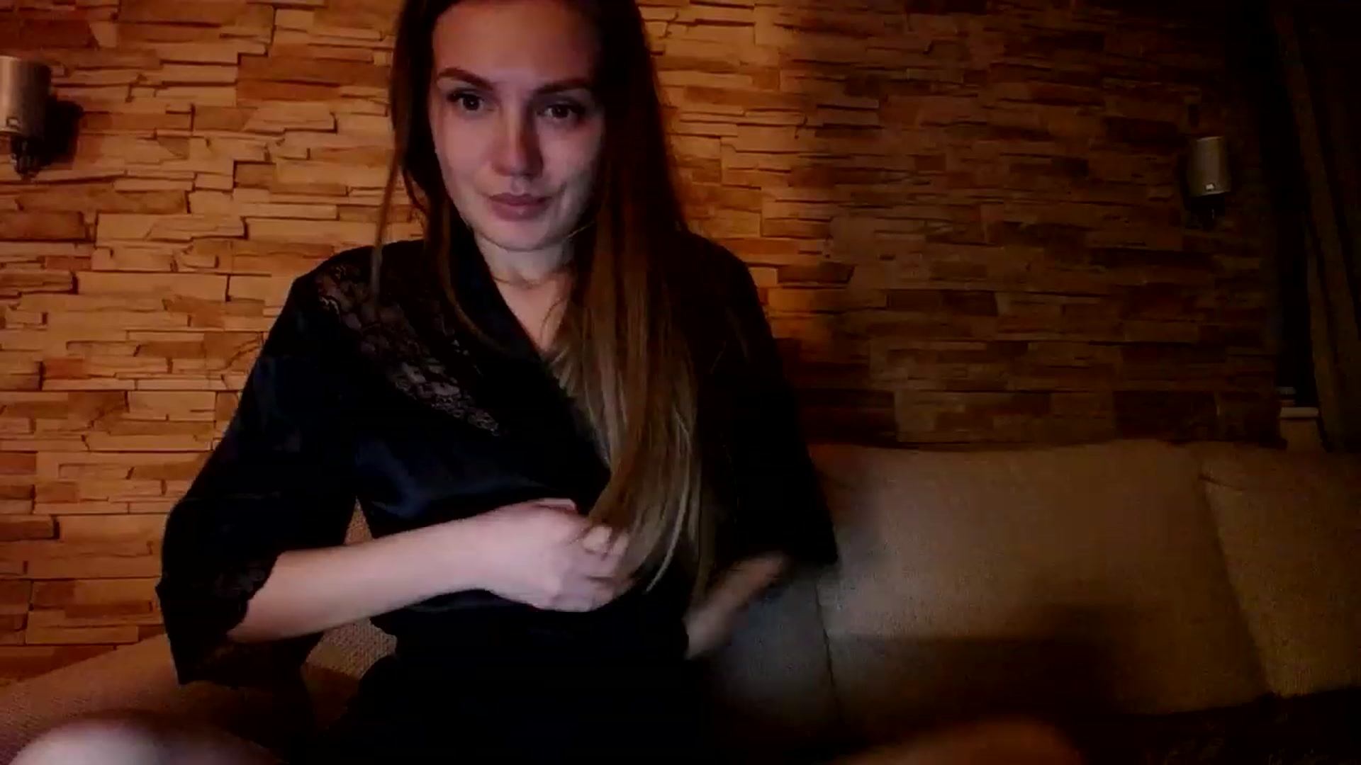 Gallery image thumbnail from Free_Love's myfreecams stream on, 03/16/2023, 21:32 image 10 of 20