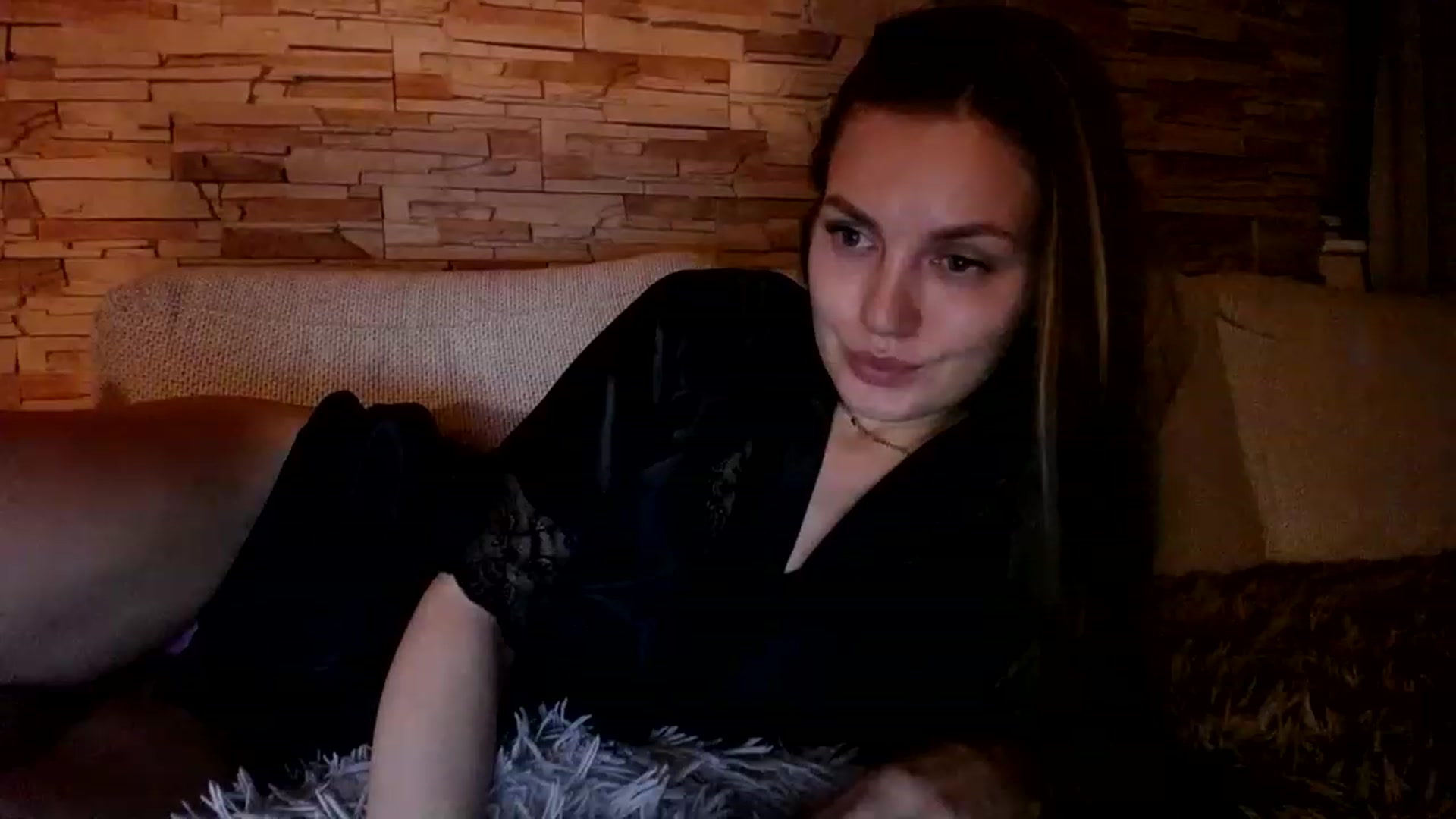 Gallery image thumbnail from Free_Love's myfreecams stream on, 03/17/2023, 21:54 image 16 of 20