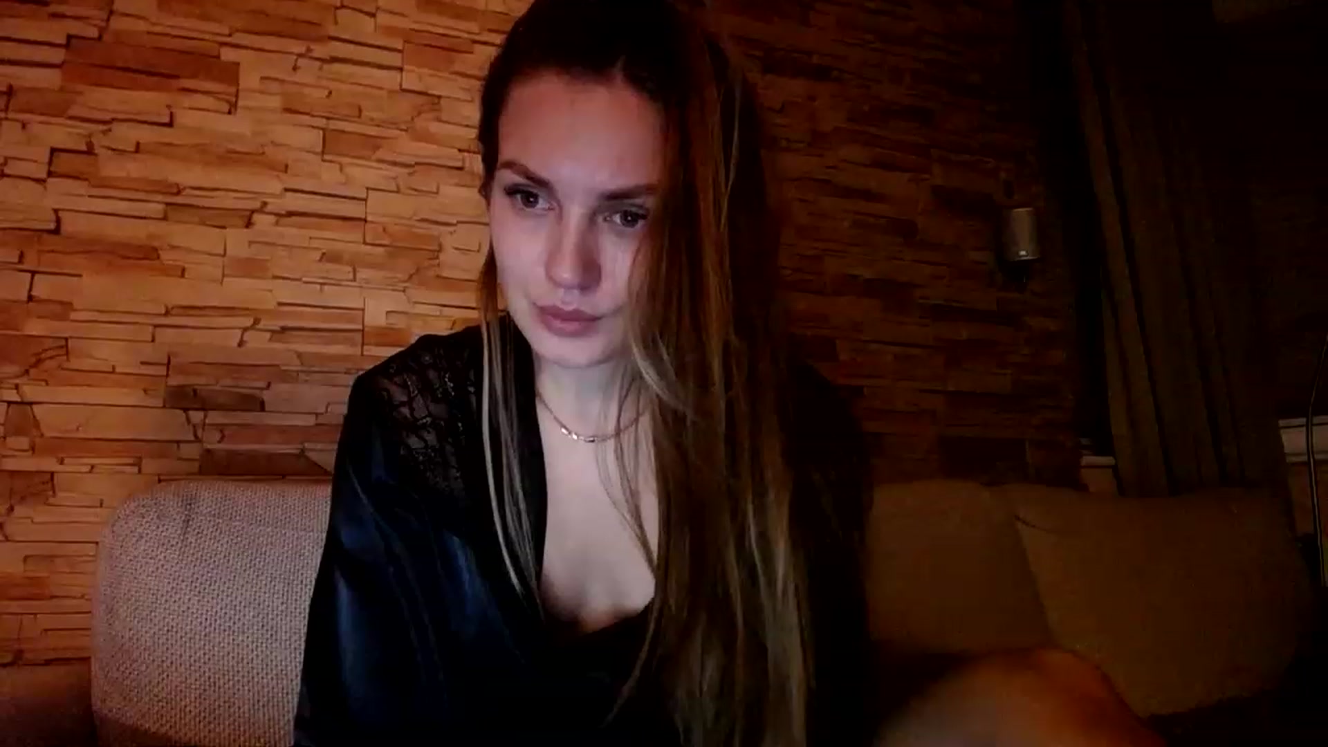 Gallery image thumbnail from Free_Love's myfreecams stream on, 03/17/2023, 21:54 image 6 of 20