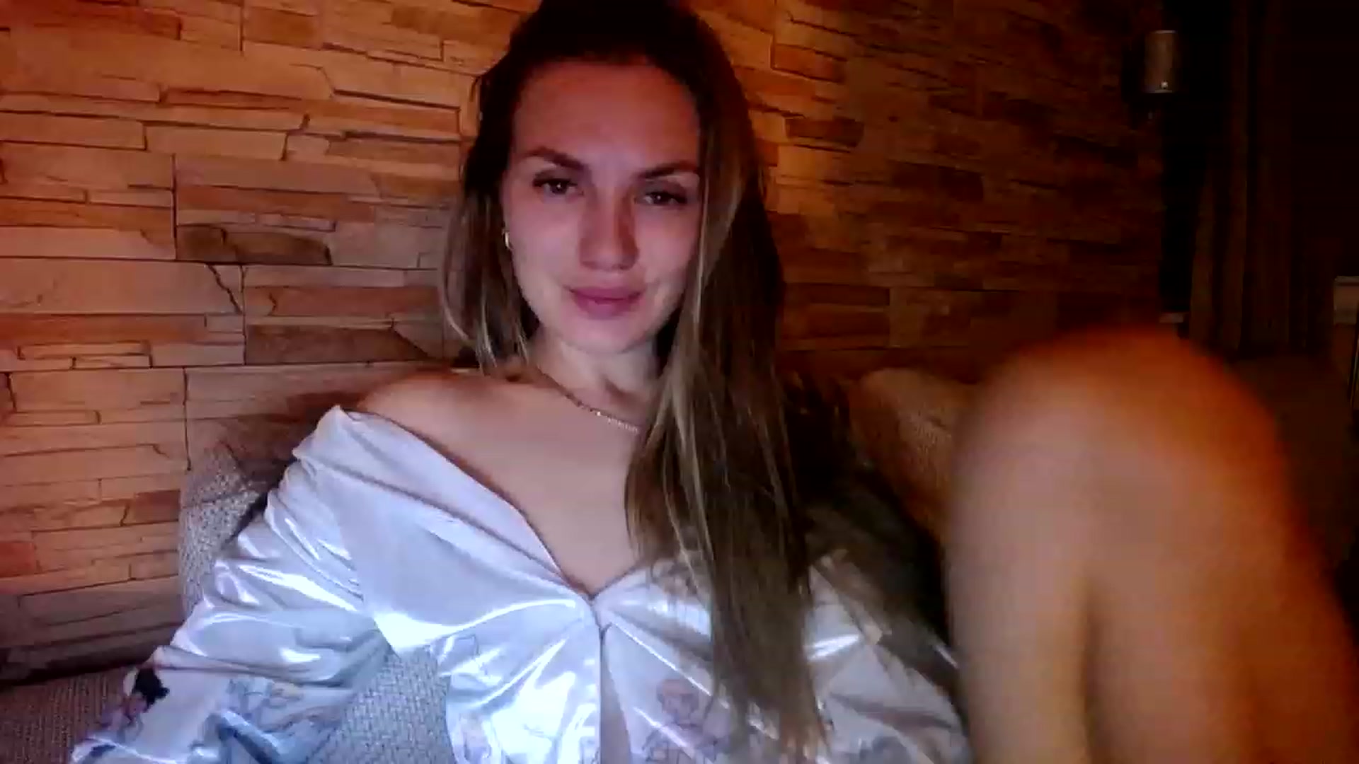 Gallery image thumbnail from Free_Love's myfreecams stream on, 03/23/2023, 21:57 image 12 of 20