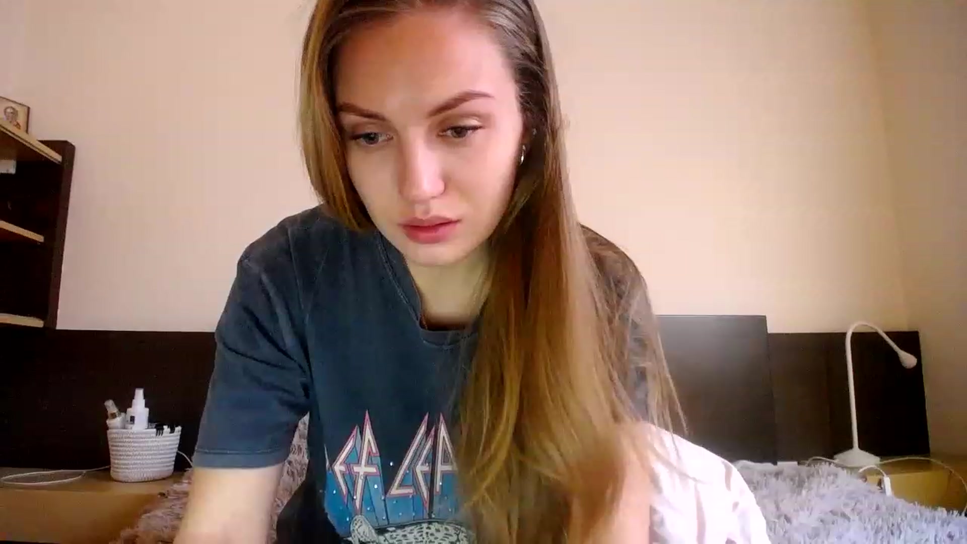 Gallery image thumbnail from Free_Love's myfreecams stream on, 04/30/2023, 15:19 image 15 of 20