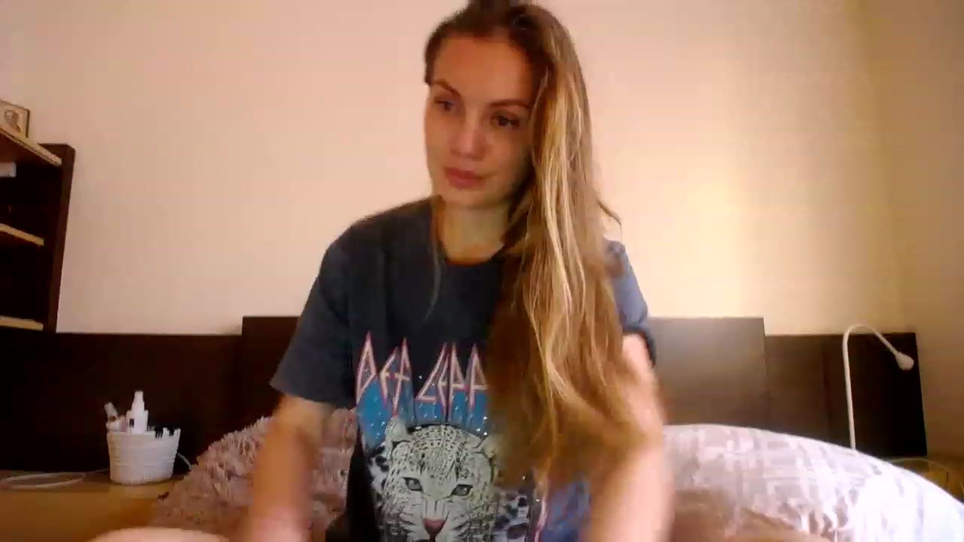 Gallery image thumbnail from Free_Love's myfreecams stream on, 04/30/2023, 15:19 image 11 of 20
