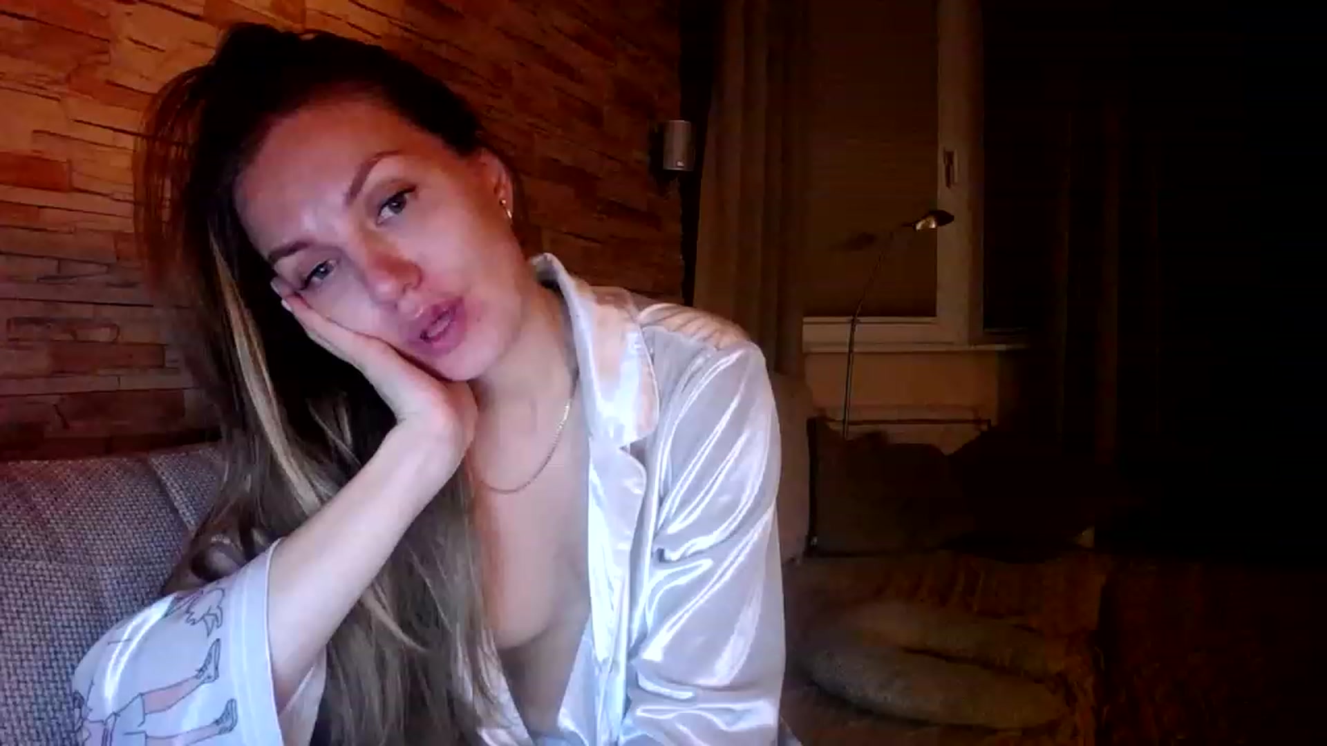 Gallery image thumbnail from Free_Love's myfreecams stream on, 05/13/2023, 21:27 image 20 of 20