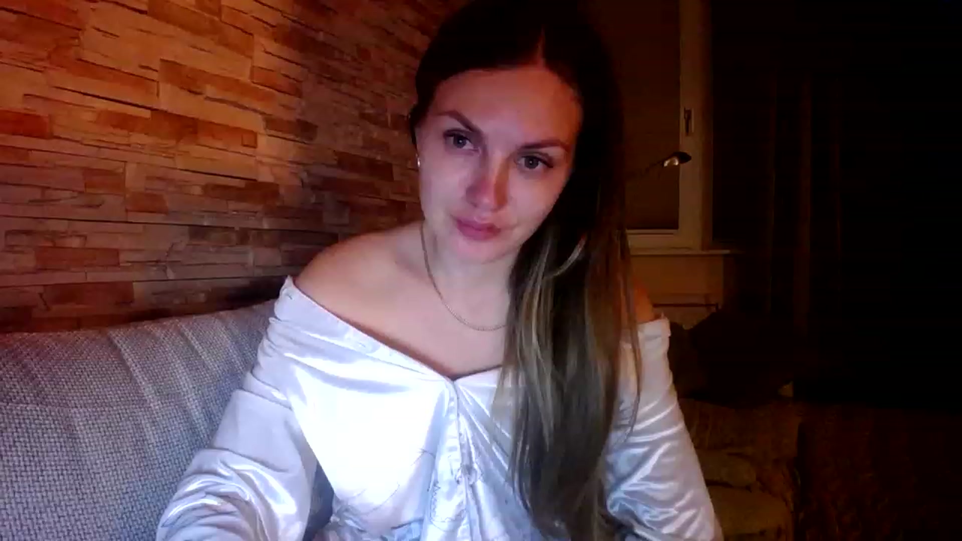 Gallery image thumbnail from Free_Love's myfreecams stream on, 05/13/2023, 21:27 image 12 of 20