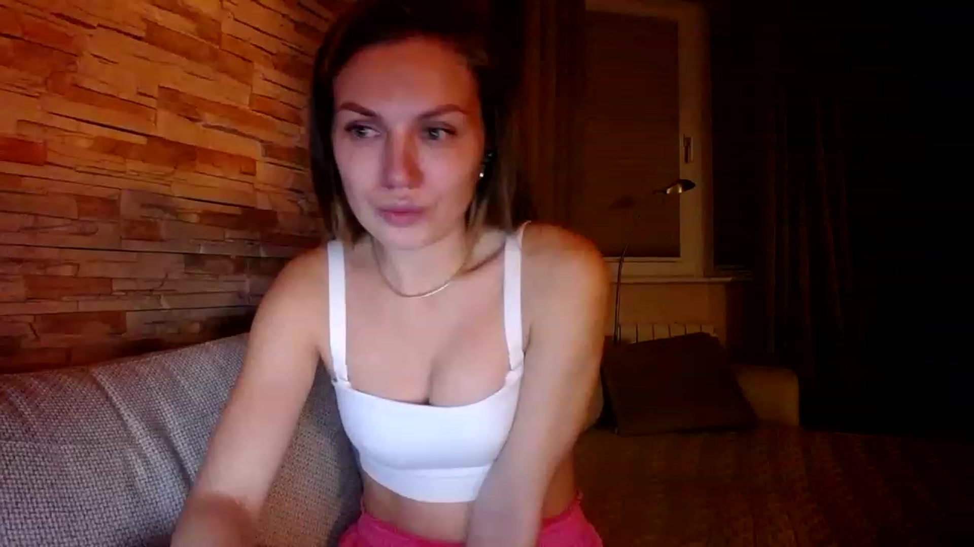 Gallery image thumbnail from Free_Love's myfreecams stream on, 05/16/2023, 20:15 image 12 of 20