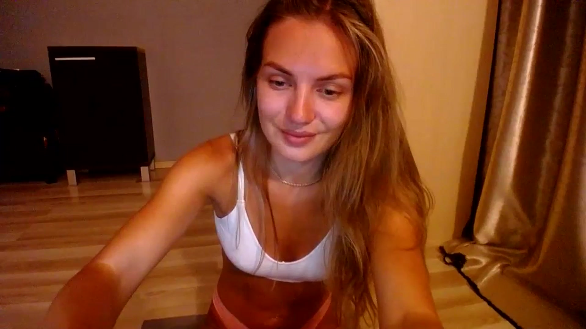 Gallery image thumbnail from Free_Love's myfreecams stream on, 06/30/2023, 19:41 image 6 of 20