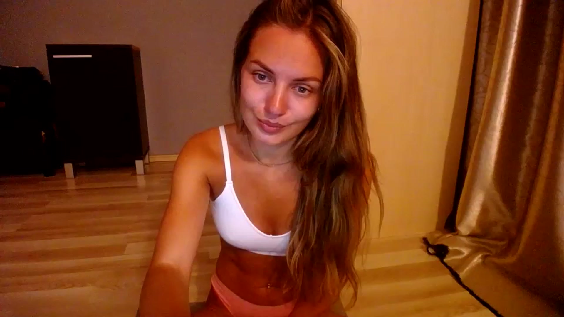 Gallery image thumbnail from Free_Love's myfreecams stream on, 06/30/2023, 19:41 image 1 of 20
