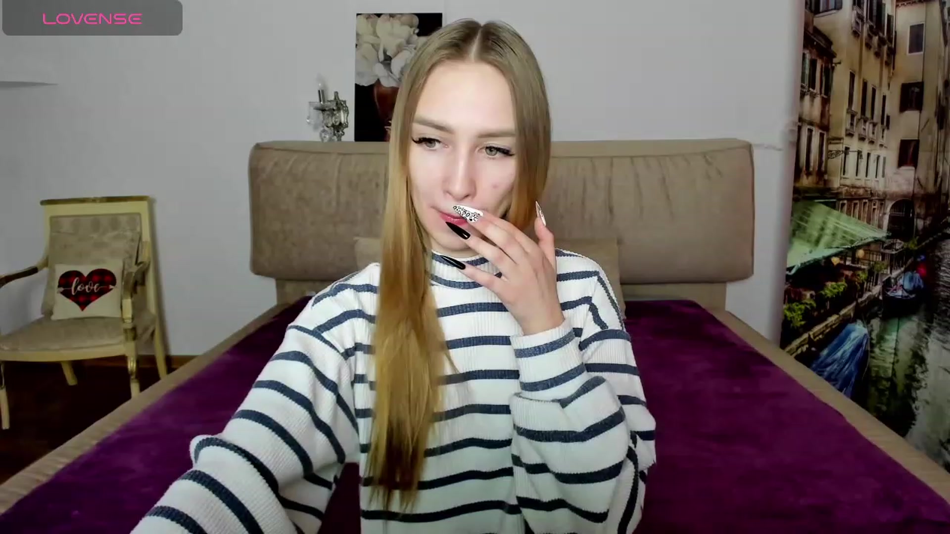 Gallery image thumbnail from FrenchFry's myfreecams stream on, 01/16/2024, 08:43 image 16 of 20