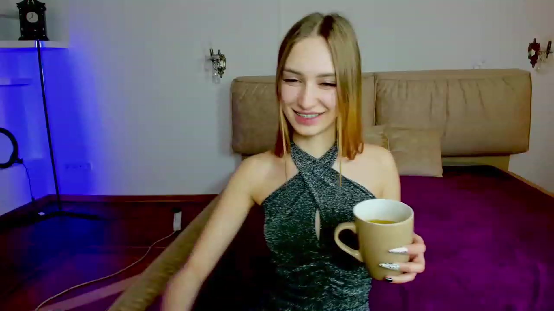 Gallery image thumbnail from FrenchFry's myfreecams stream on, 01/30/2024, 12:22 image 14 of 20