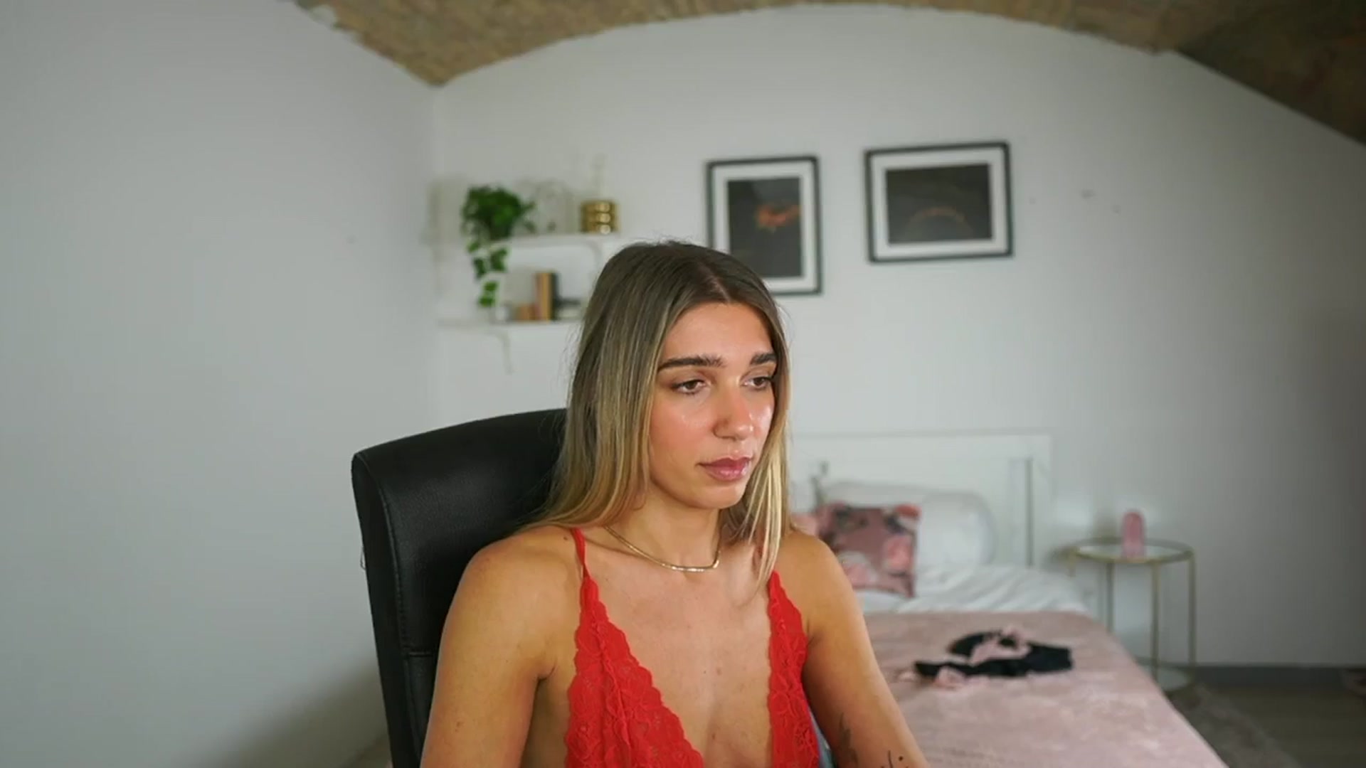 Gallery image thumbnail from French_love21's myfreecams stream on, 07/14/2025, 12:25 image 3 of 20