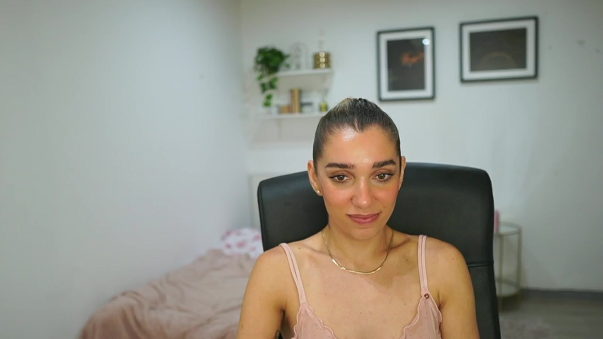 Gallery image thumbnail from French_love21's myfreecams stream on, 07/28/2025, 12:57 image 6 of 20