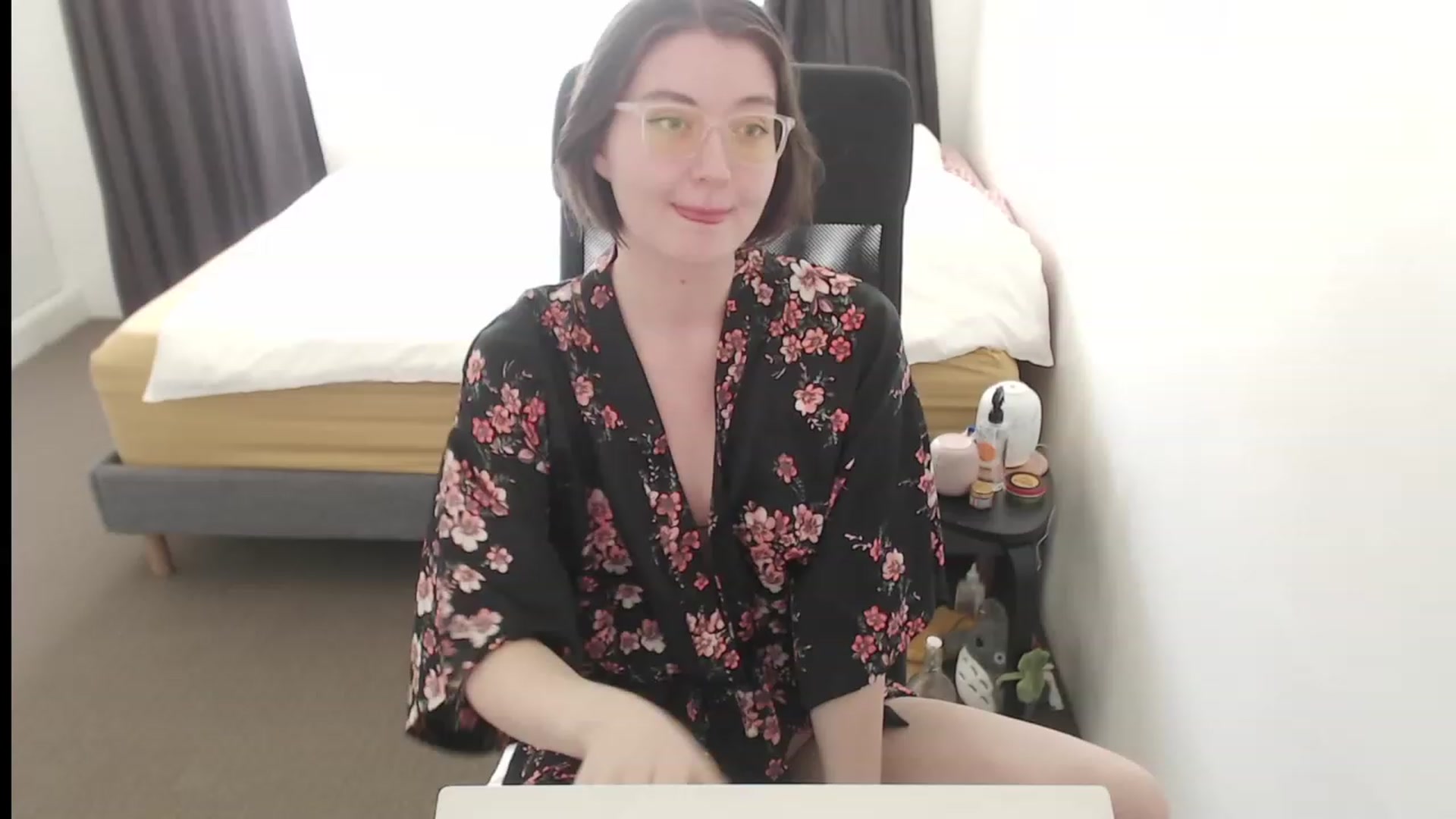 Gallery image thumbnail from FreyFrey_'s myfreecams stream on, 12/15/2022, 02:06 image 5 of 20