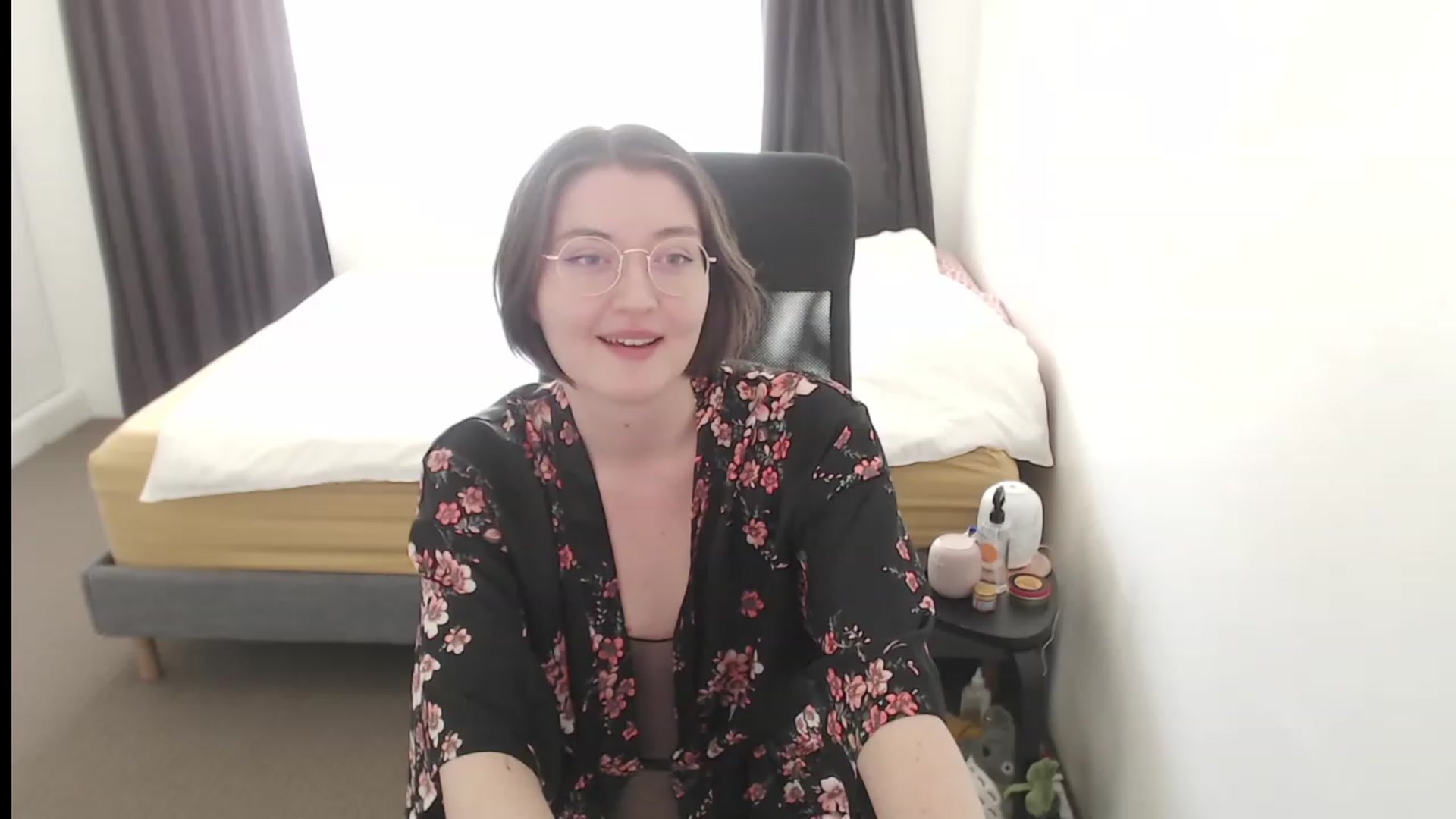 Gallery image thumbnail from FreyFrey_'s myfreecams stream on, 12/15/2022, 02:06 image 7 of 20