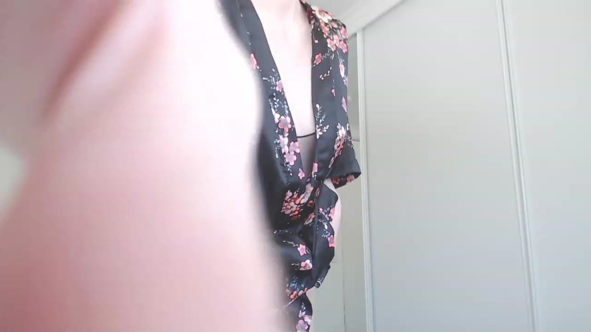 Gallery image thumbnail from FreyFrey_'s myfreecams stream on, 12/15/2022, 03:42 image 3 of 20